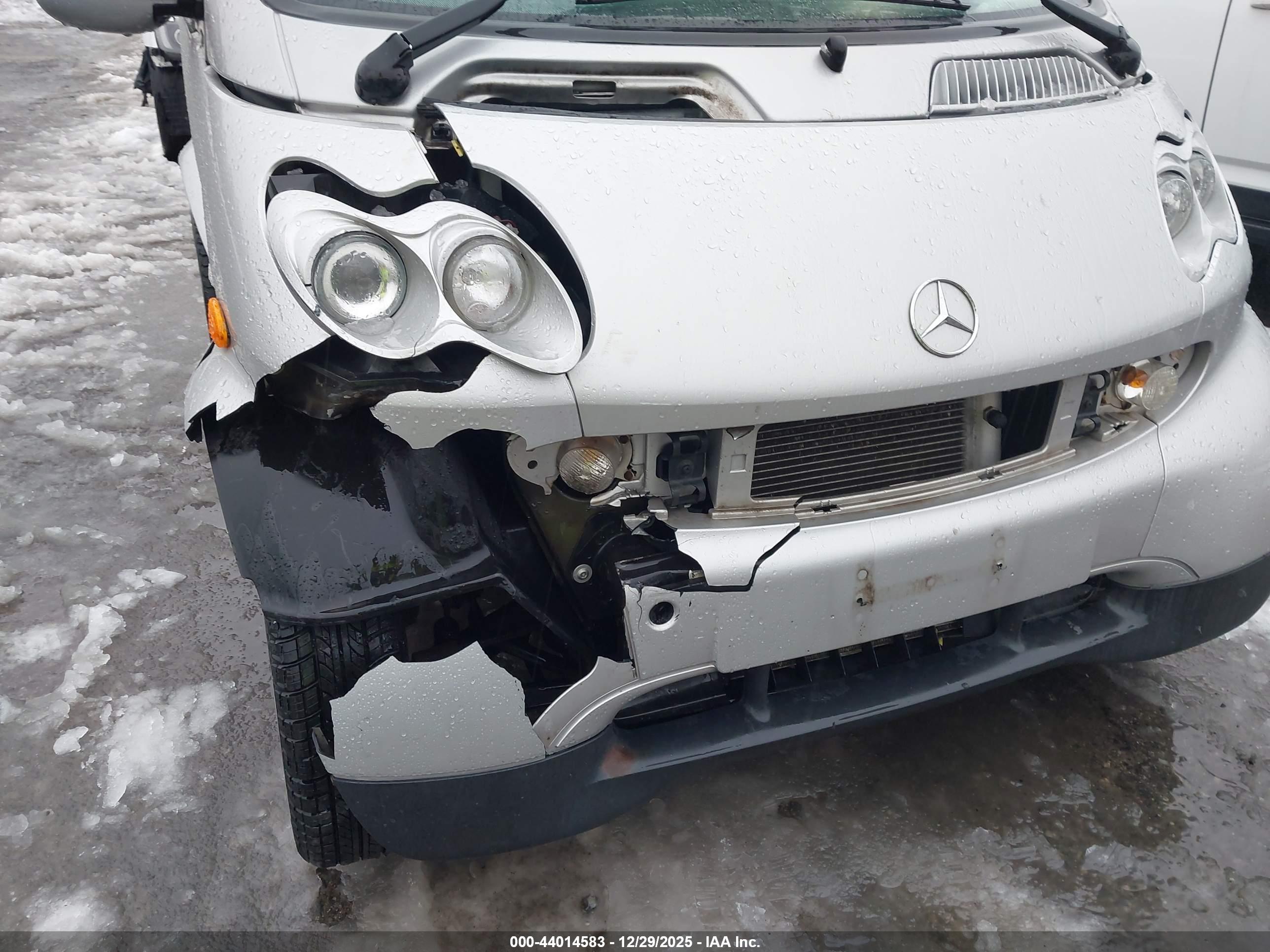 SMART FORTWO image 6