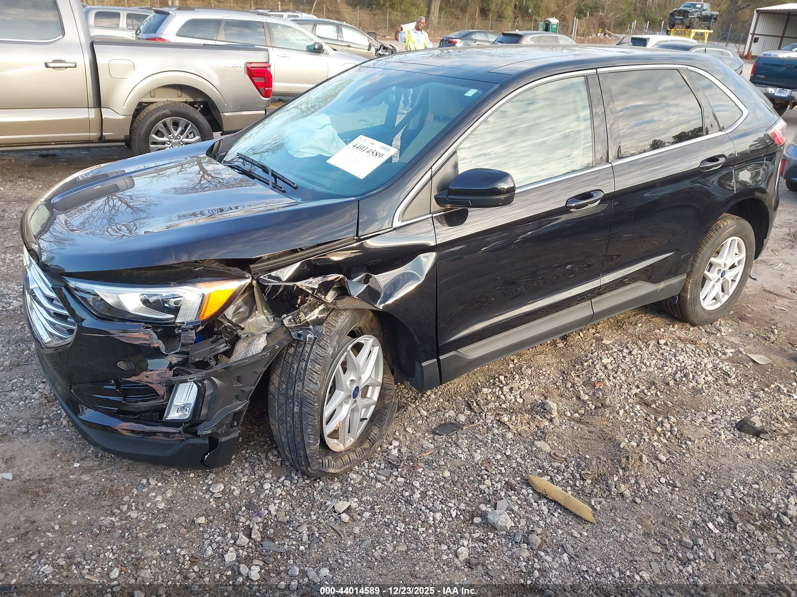 FORD EDGE image 2