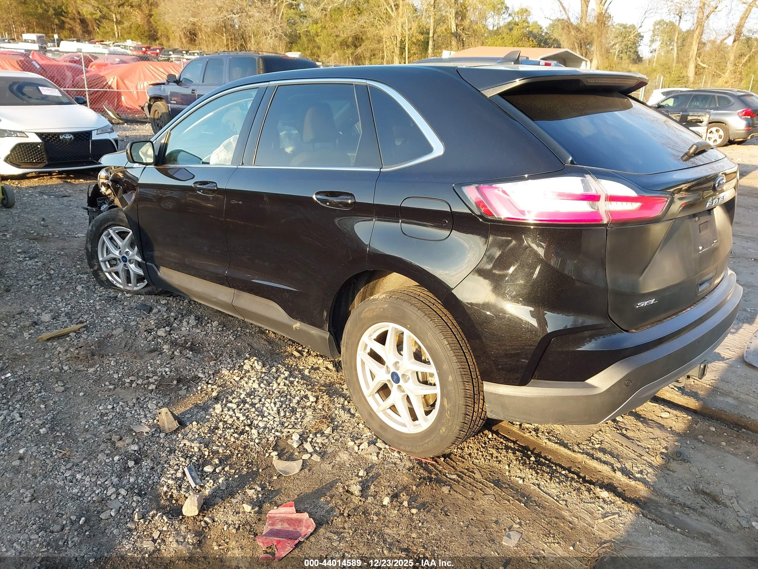 FORD EDGE image 3