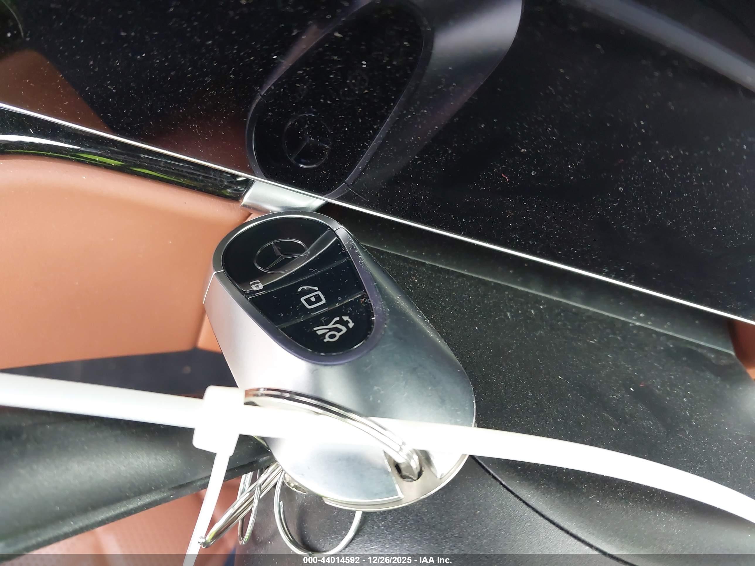 MERCEDES-BENZ S image 11