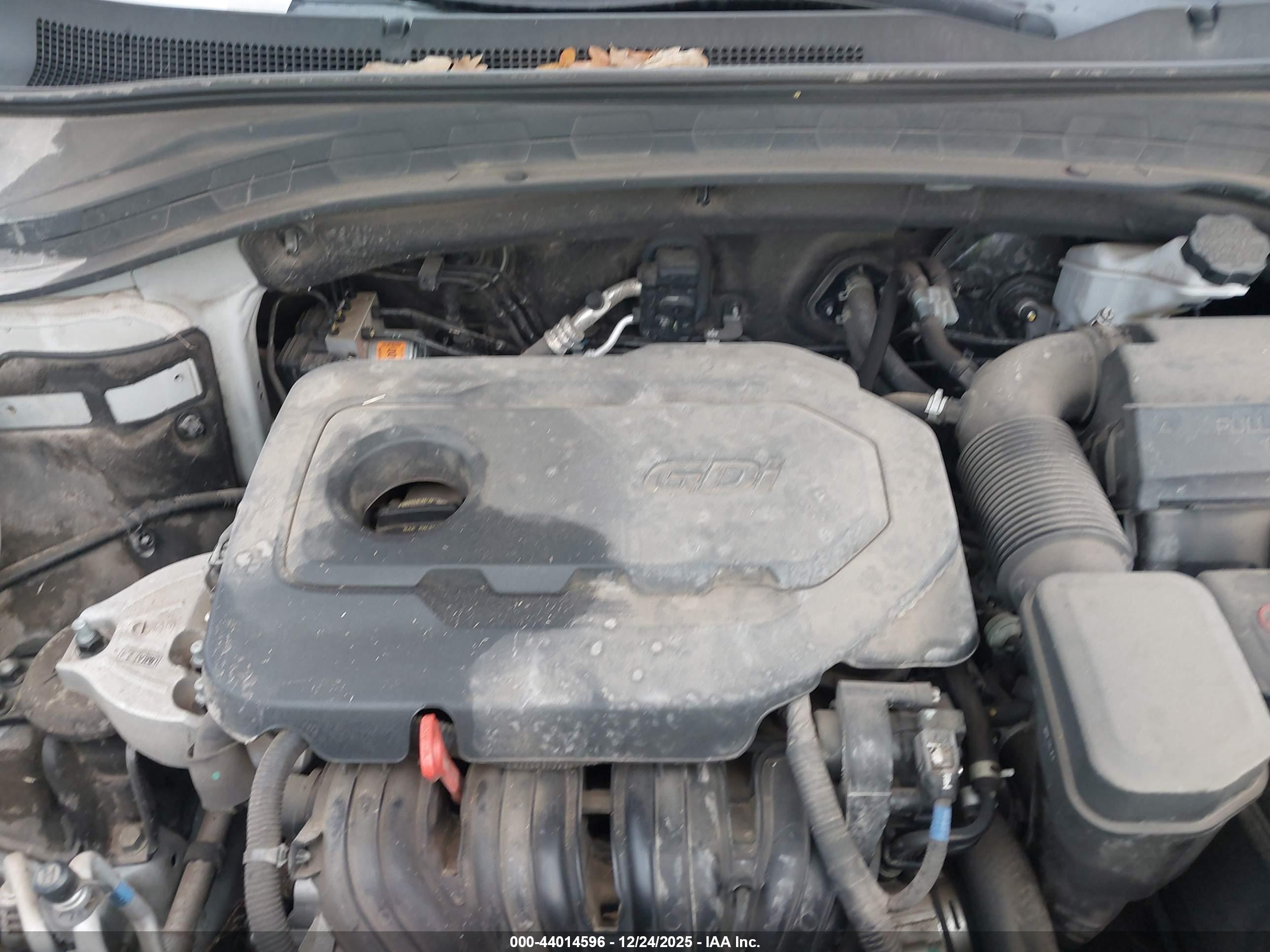 HYUNDAI SANTA image 10