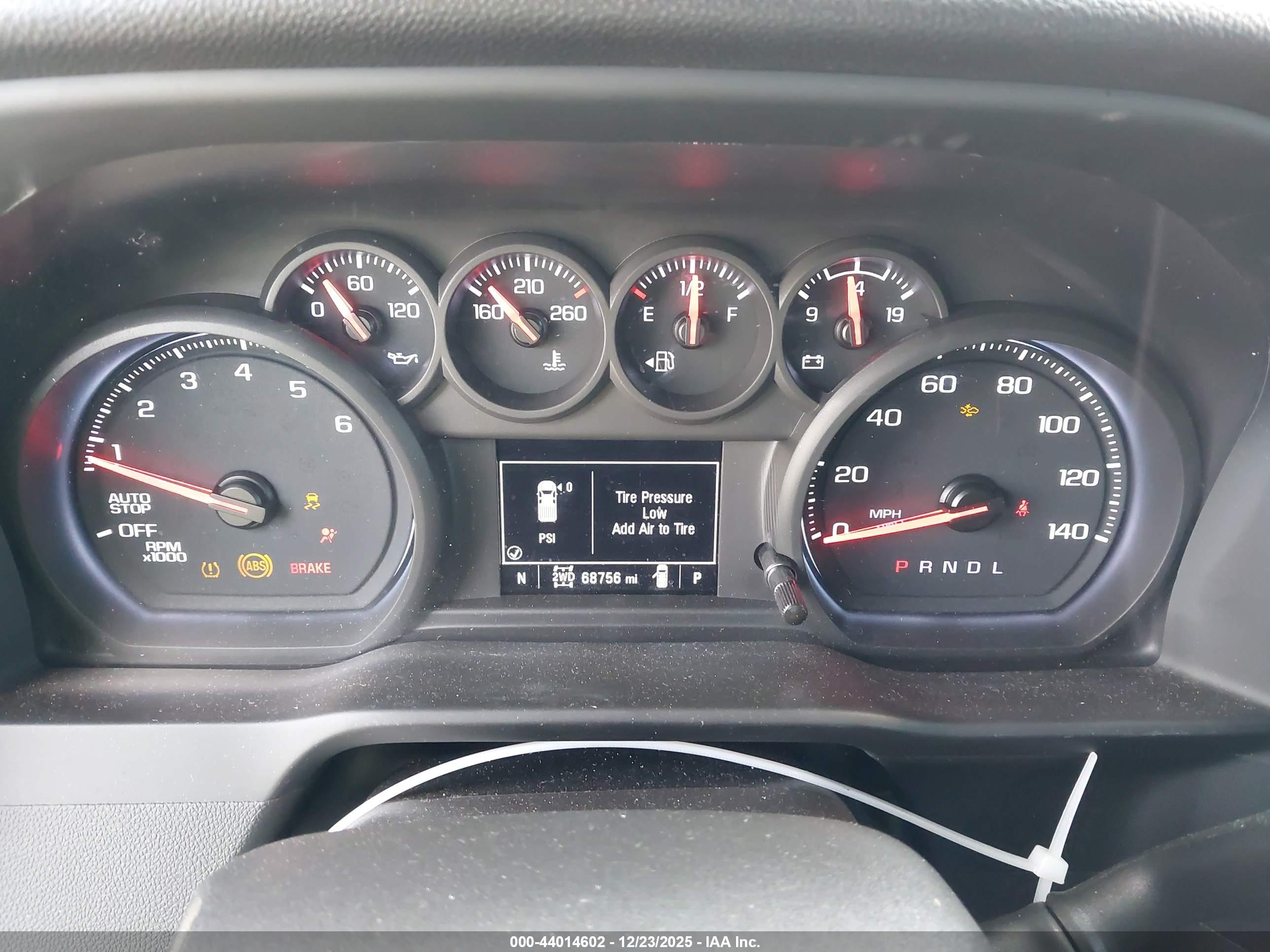 CHEVROLET SILVERADO image 7