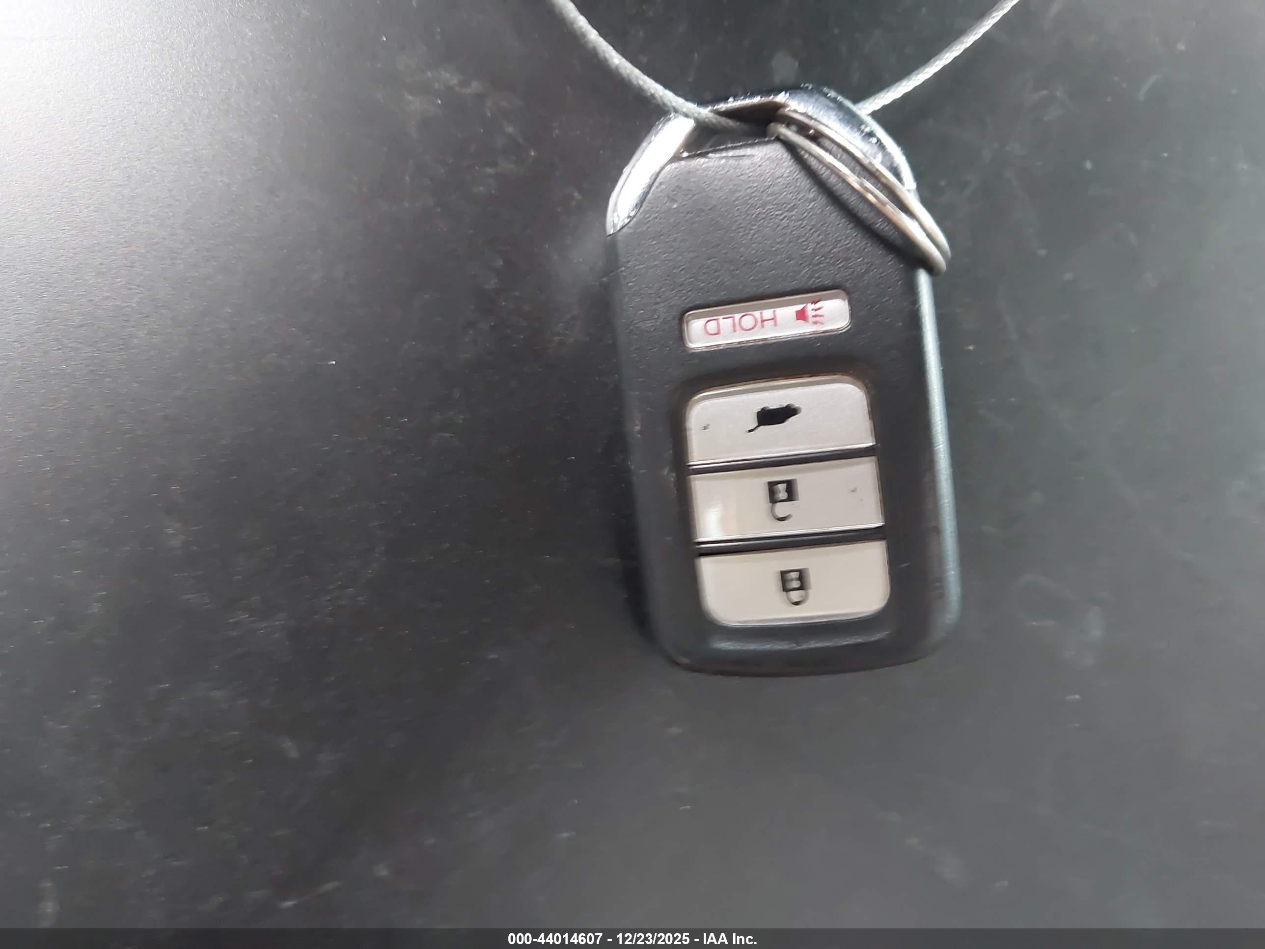 HONDA CR-V image 11