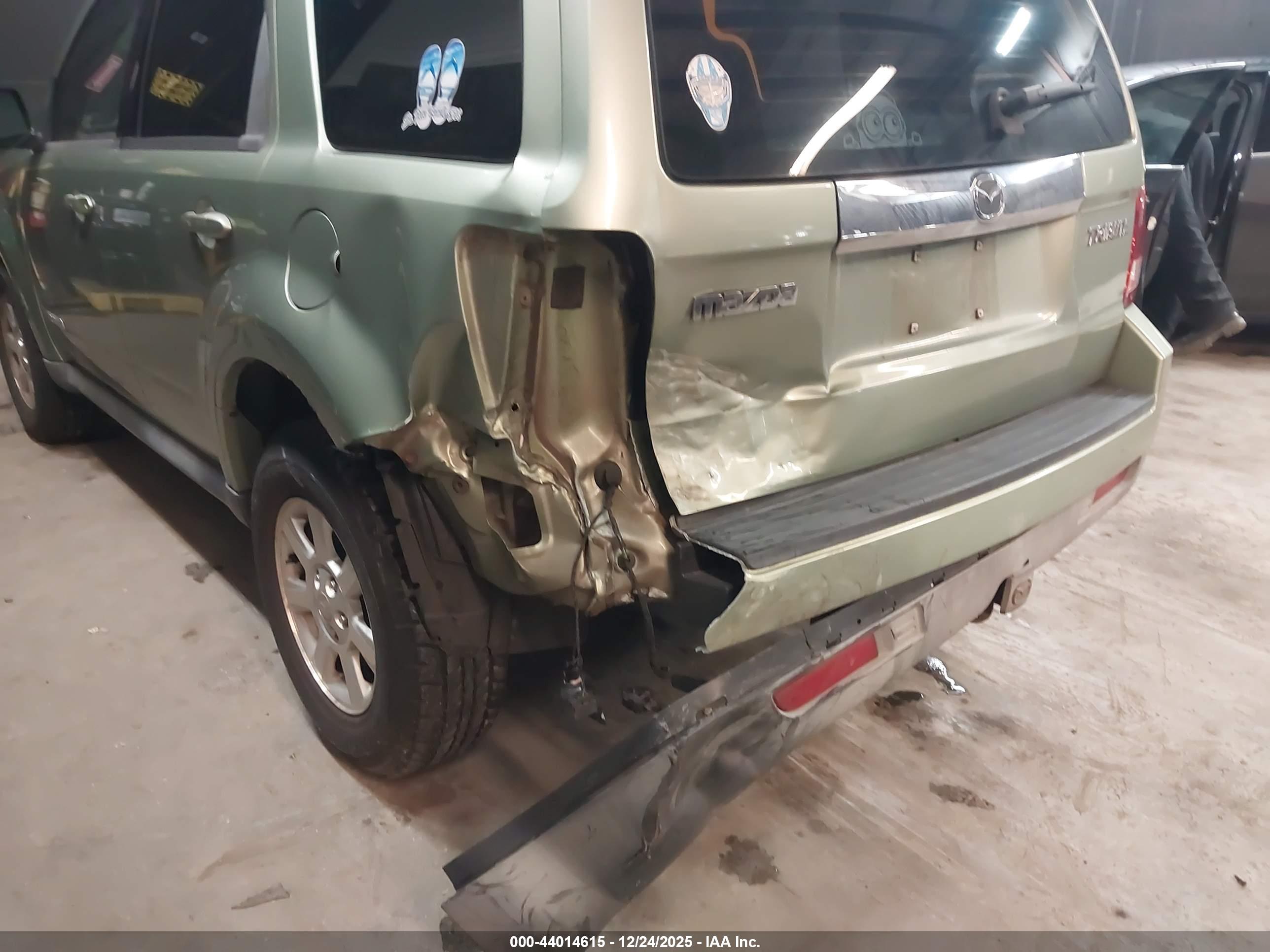 MAZDA TRIBUTE image 6