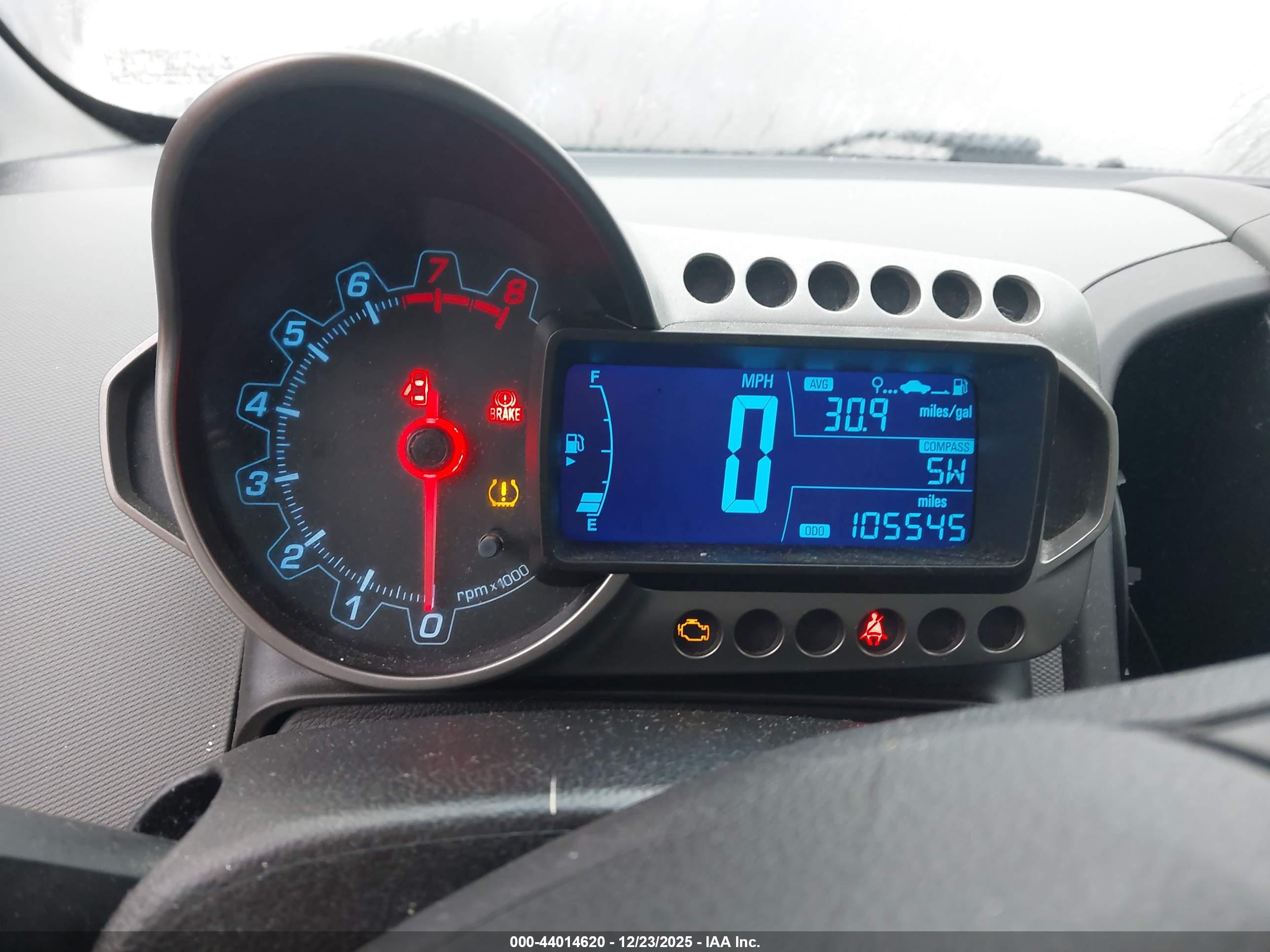 CHEVROLET SONIC image 7