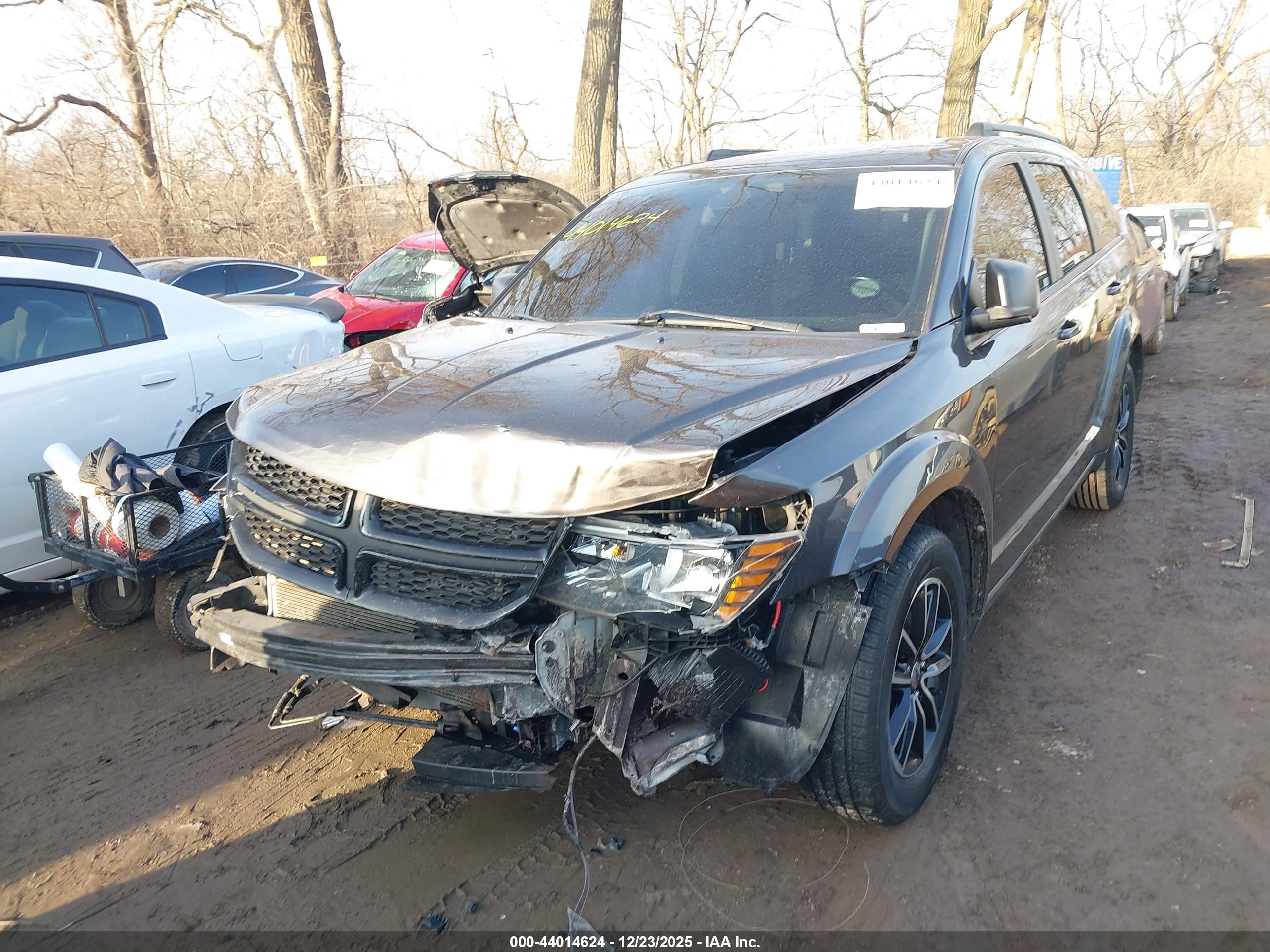 DODGE JOURNEY image 2