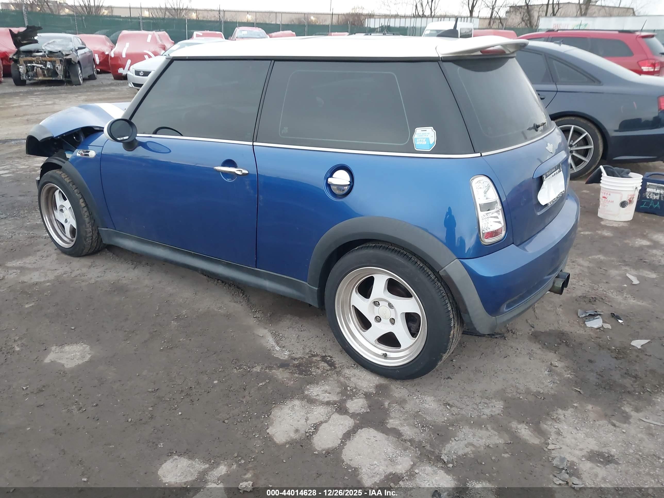 MINI COOPER image 3