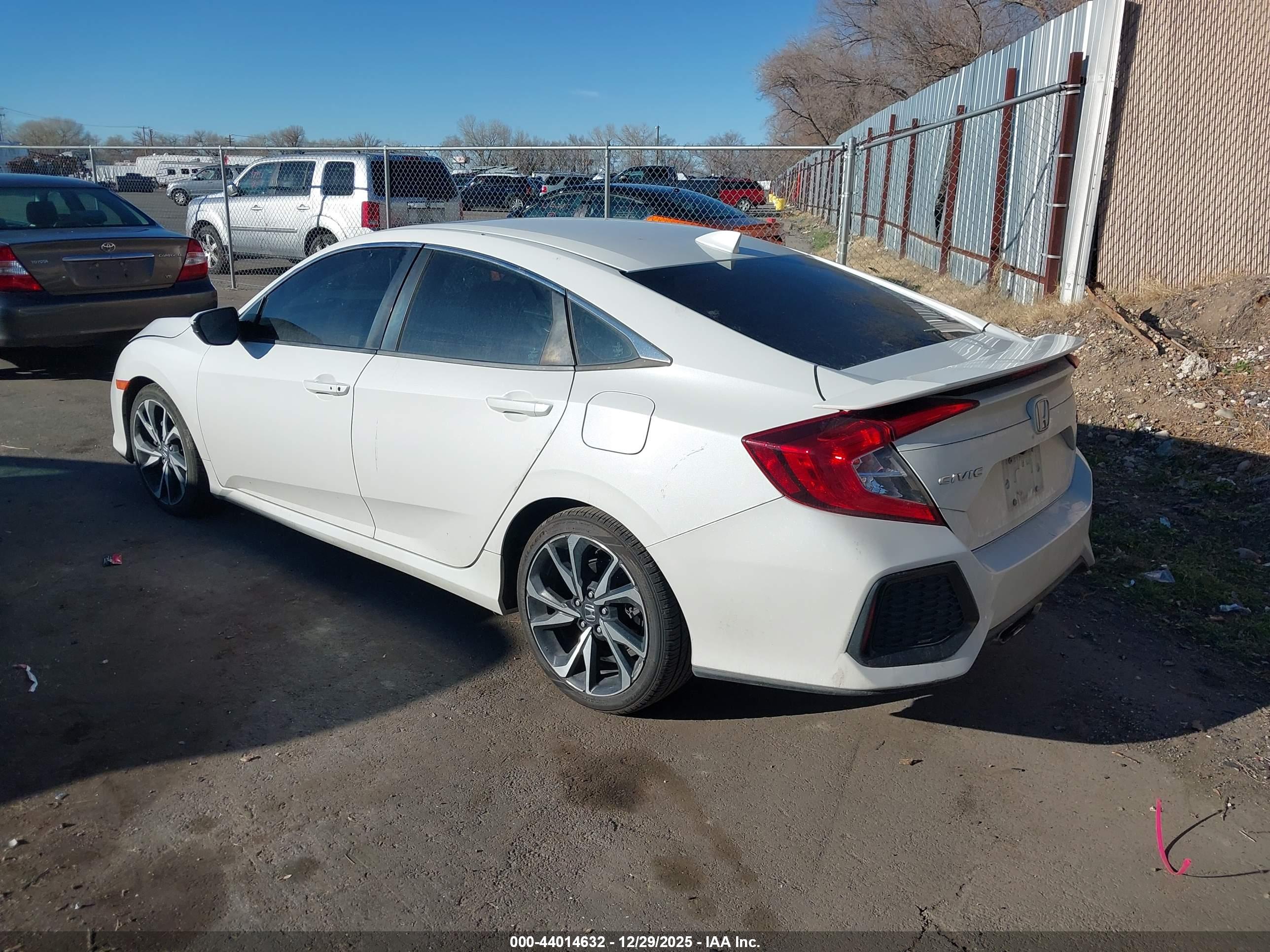 HONDA CIVIC image 3