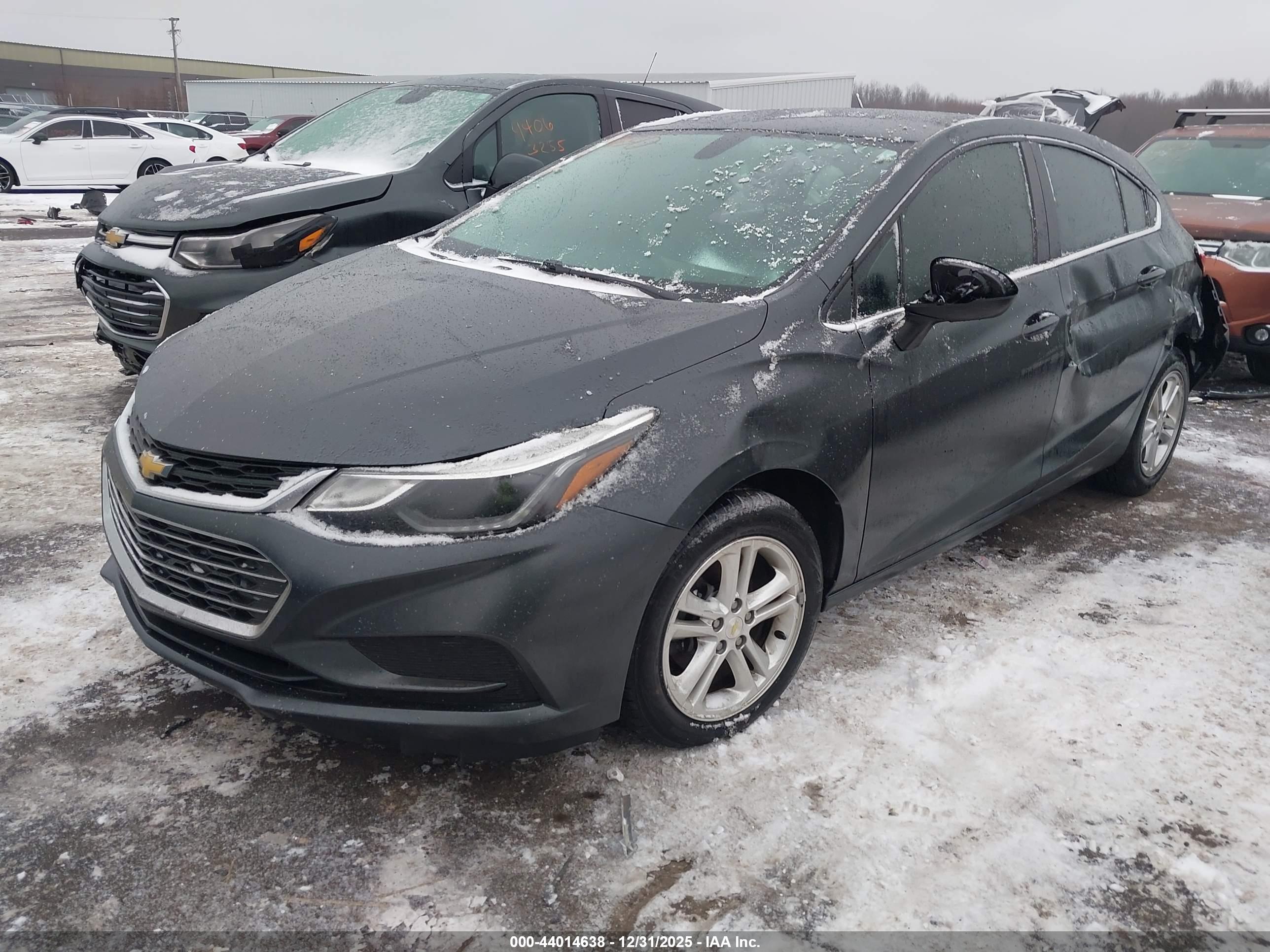 CHEVROLET CRUZE image 2