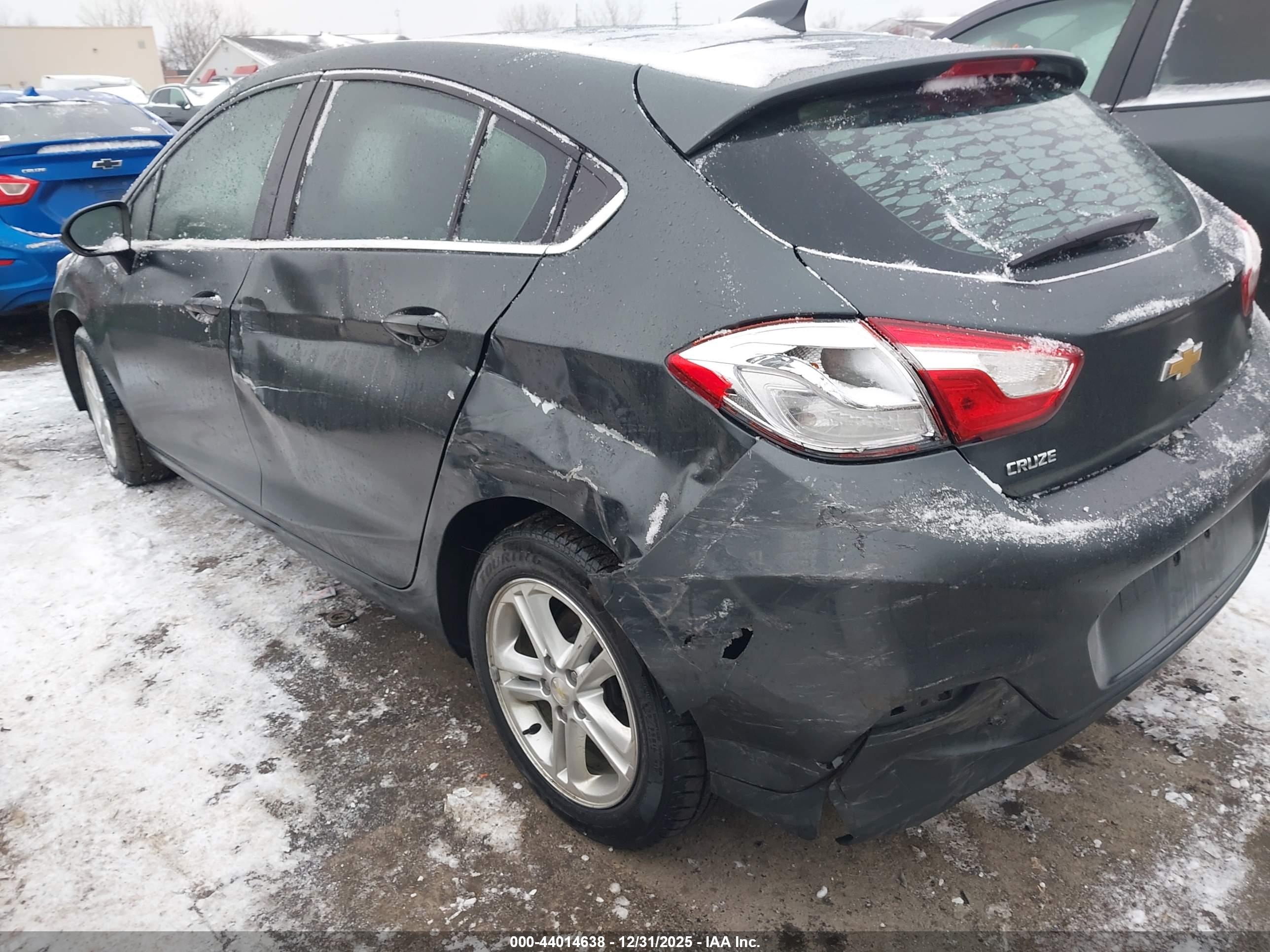 CHEVROLET CRUZE image 6