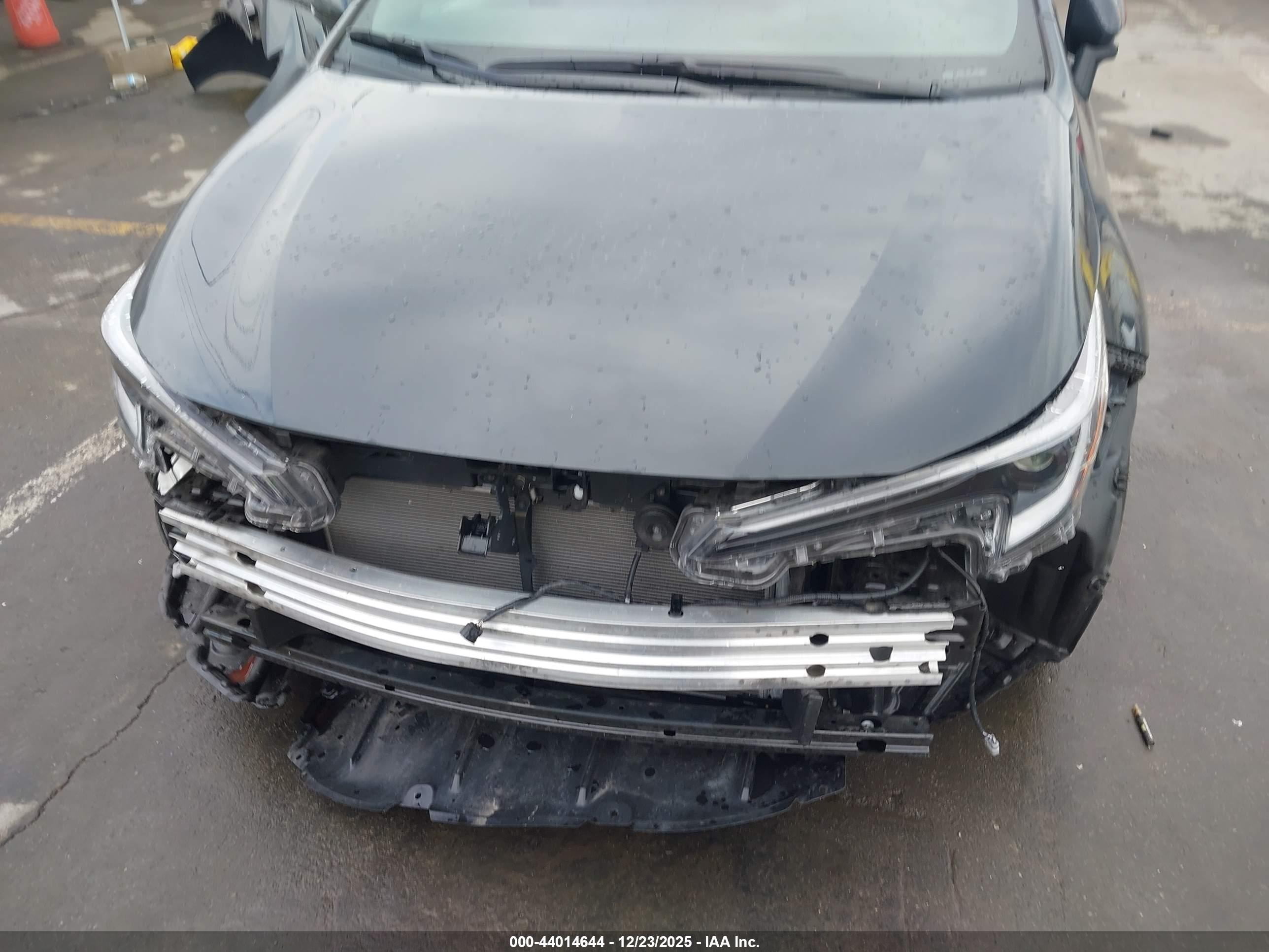 TOYOTA COROLLA image 6