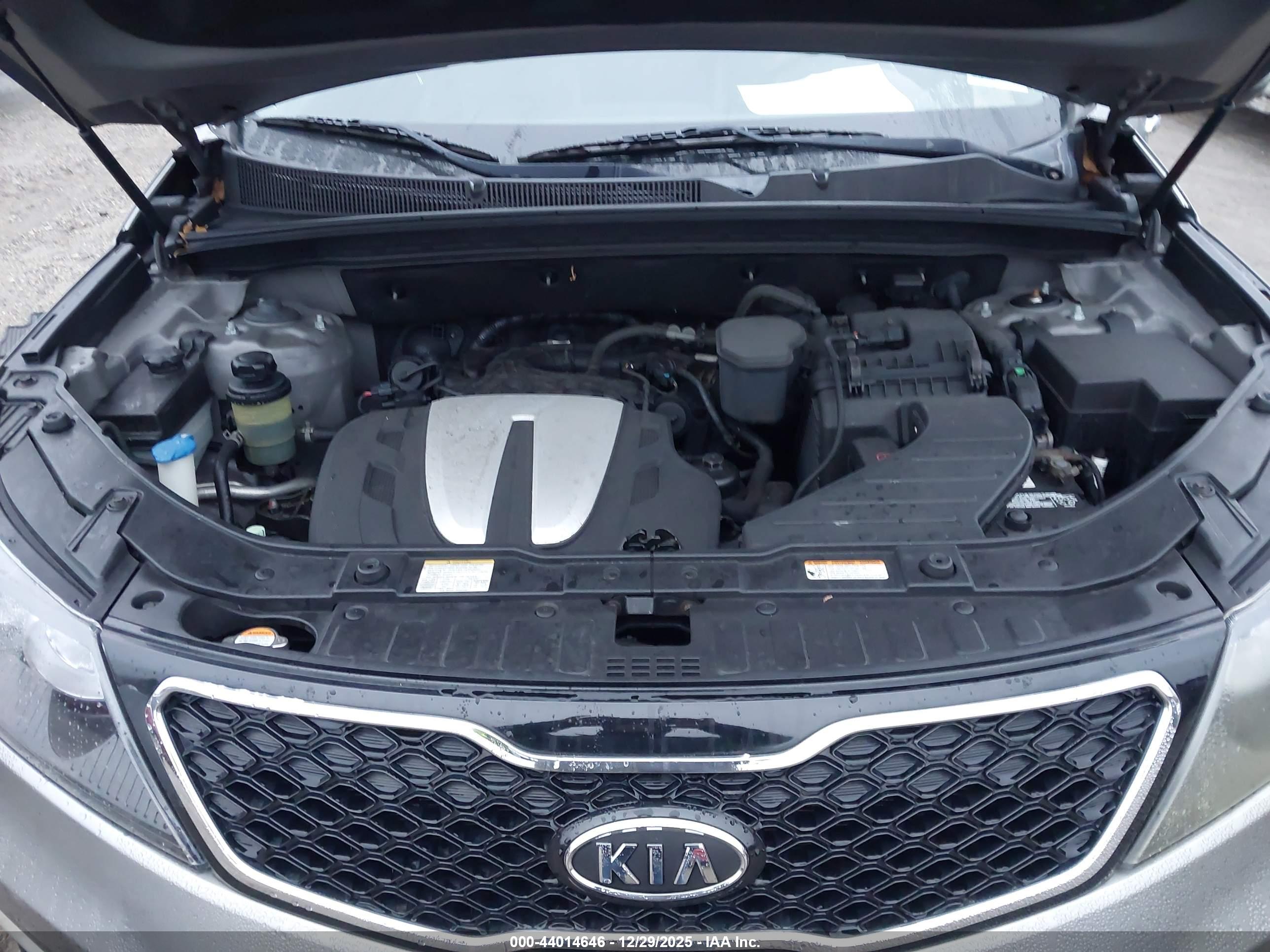KIA SORENTO image 10