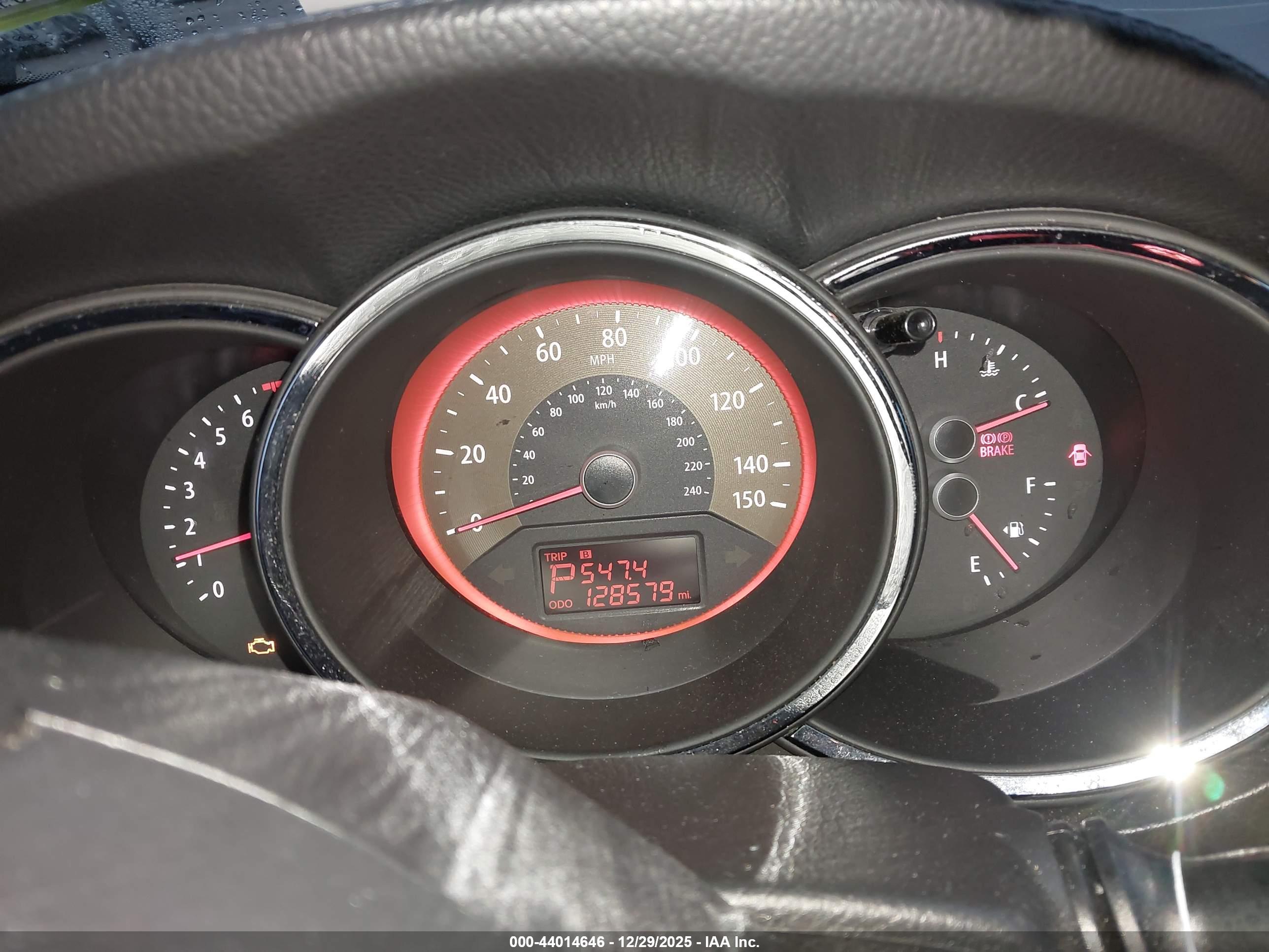 KIA SORENTO image 7