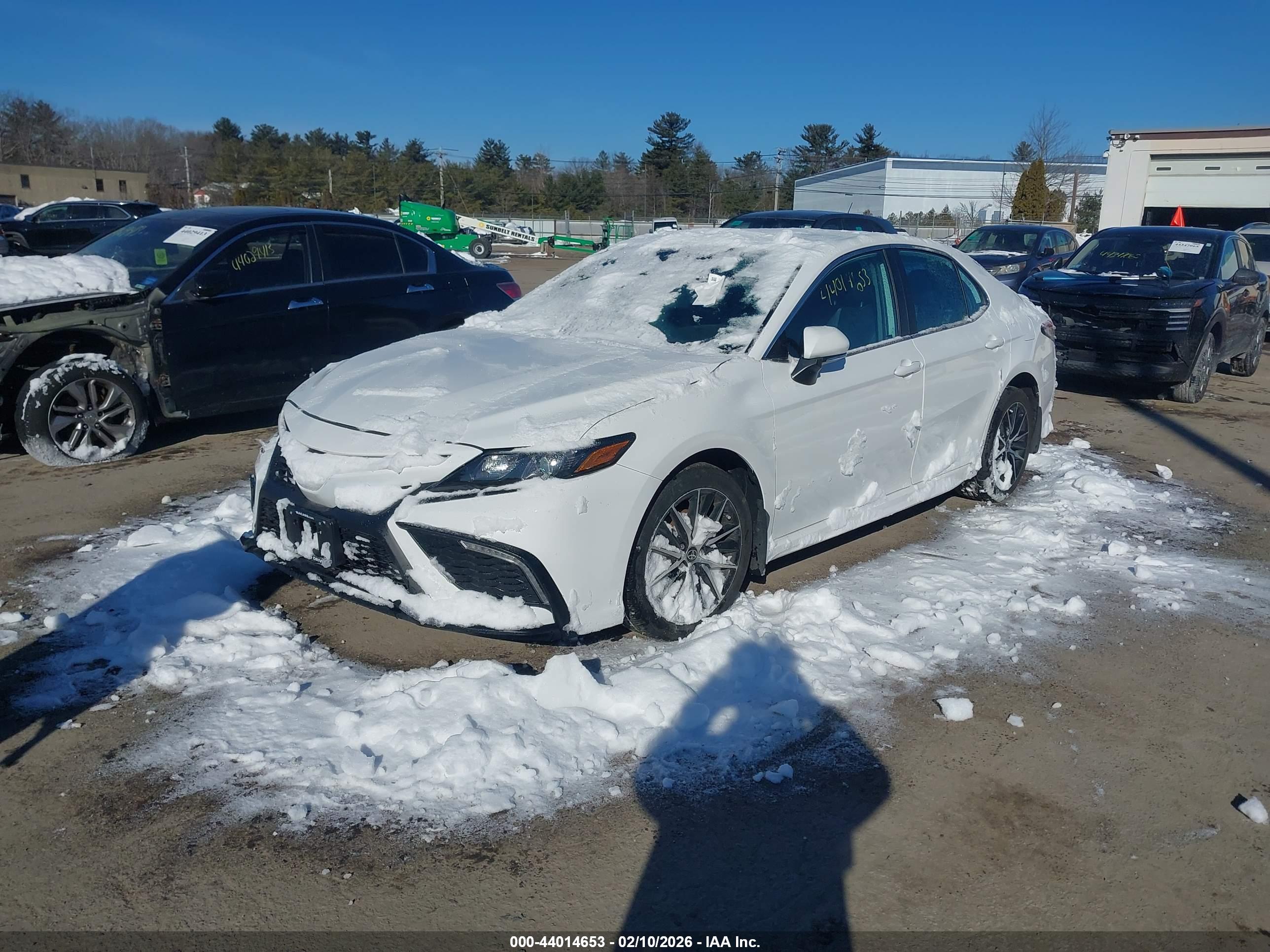 TOYOTA CAMRY image 2