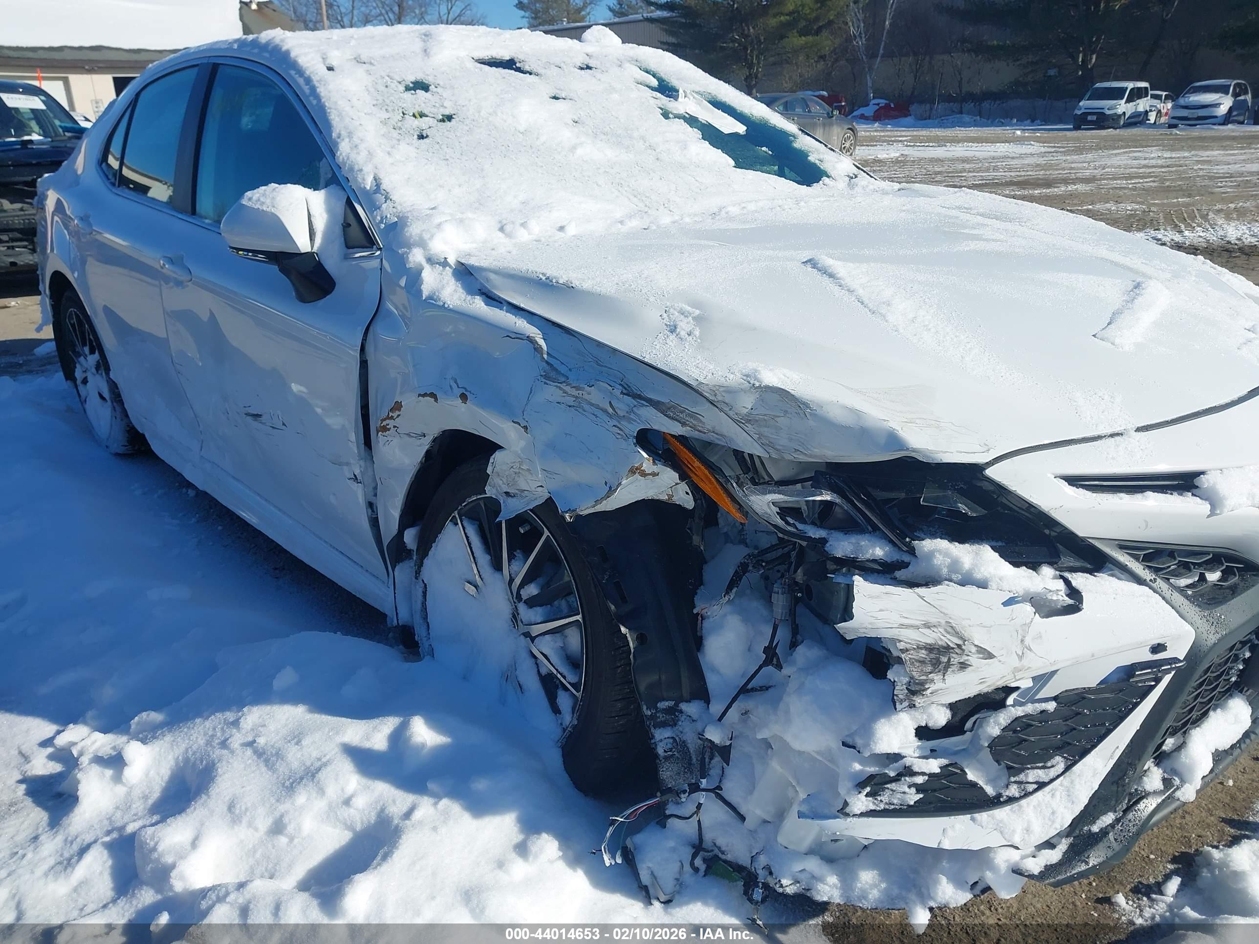 TOYOTA CAMRY image 6