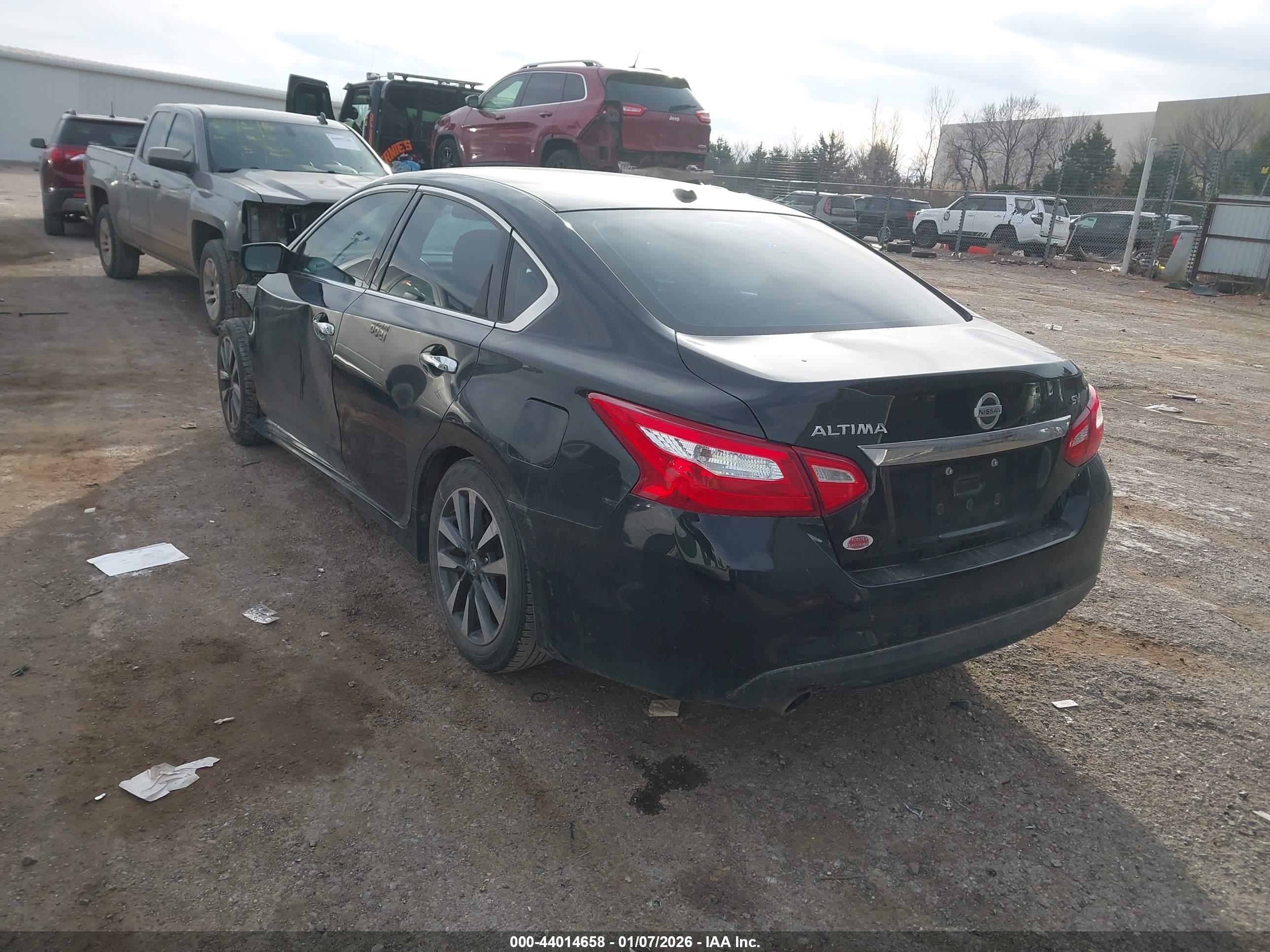 NISSAN ALTIMA image 3