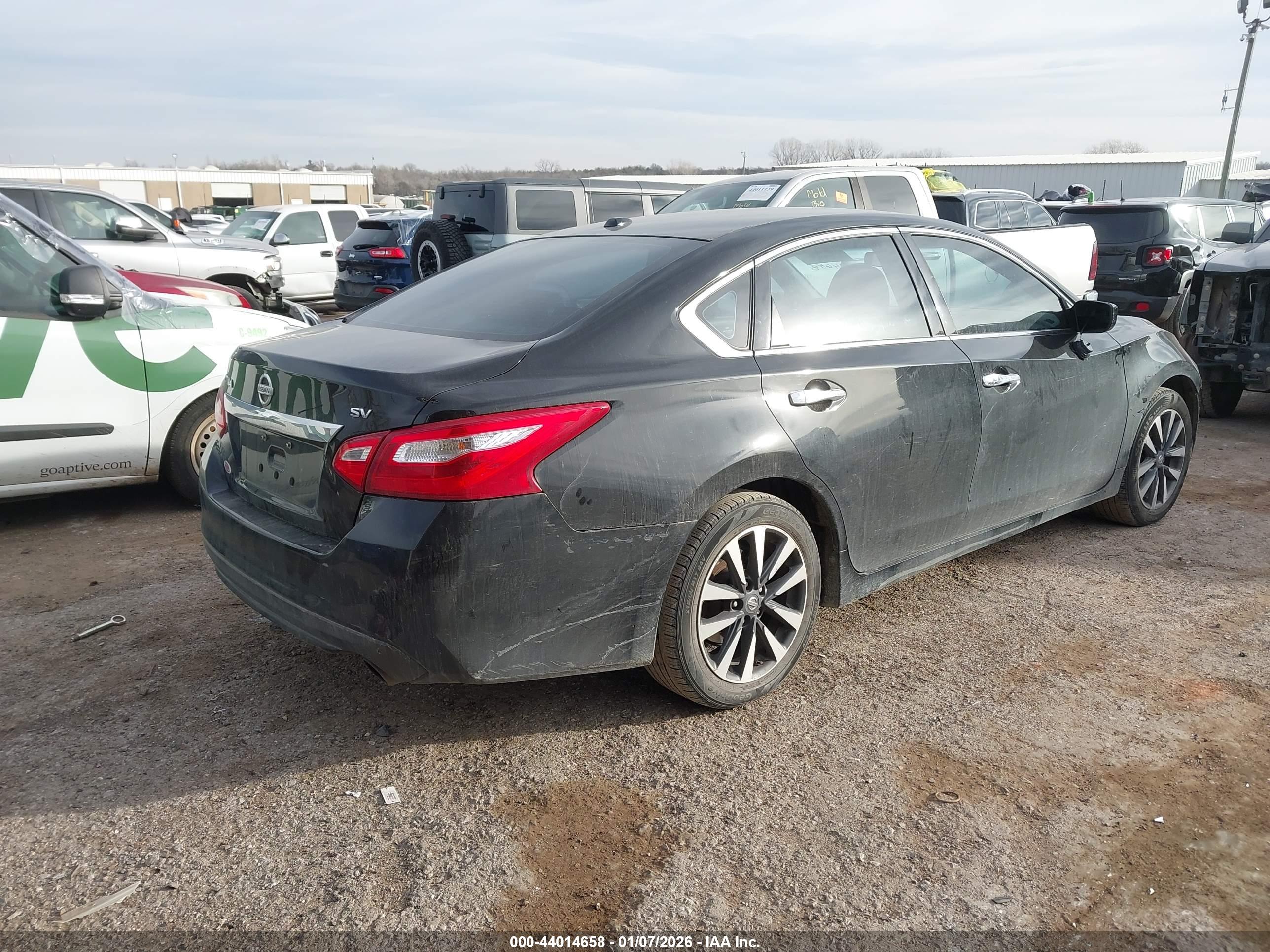 NISSAN ALTIMA image 4