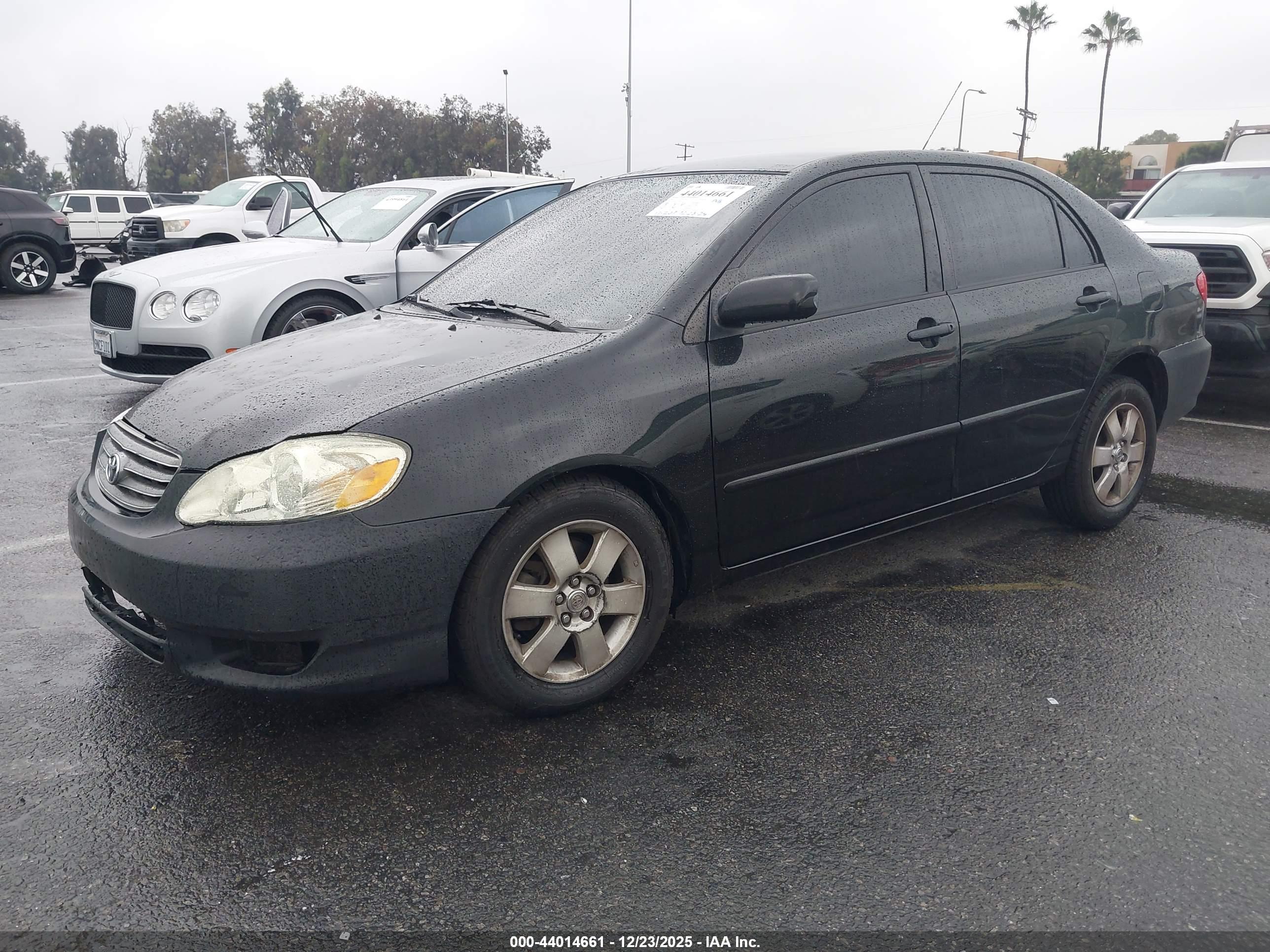 TOYOTA COROLLA image 2