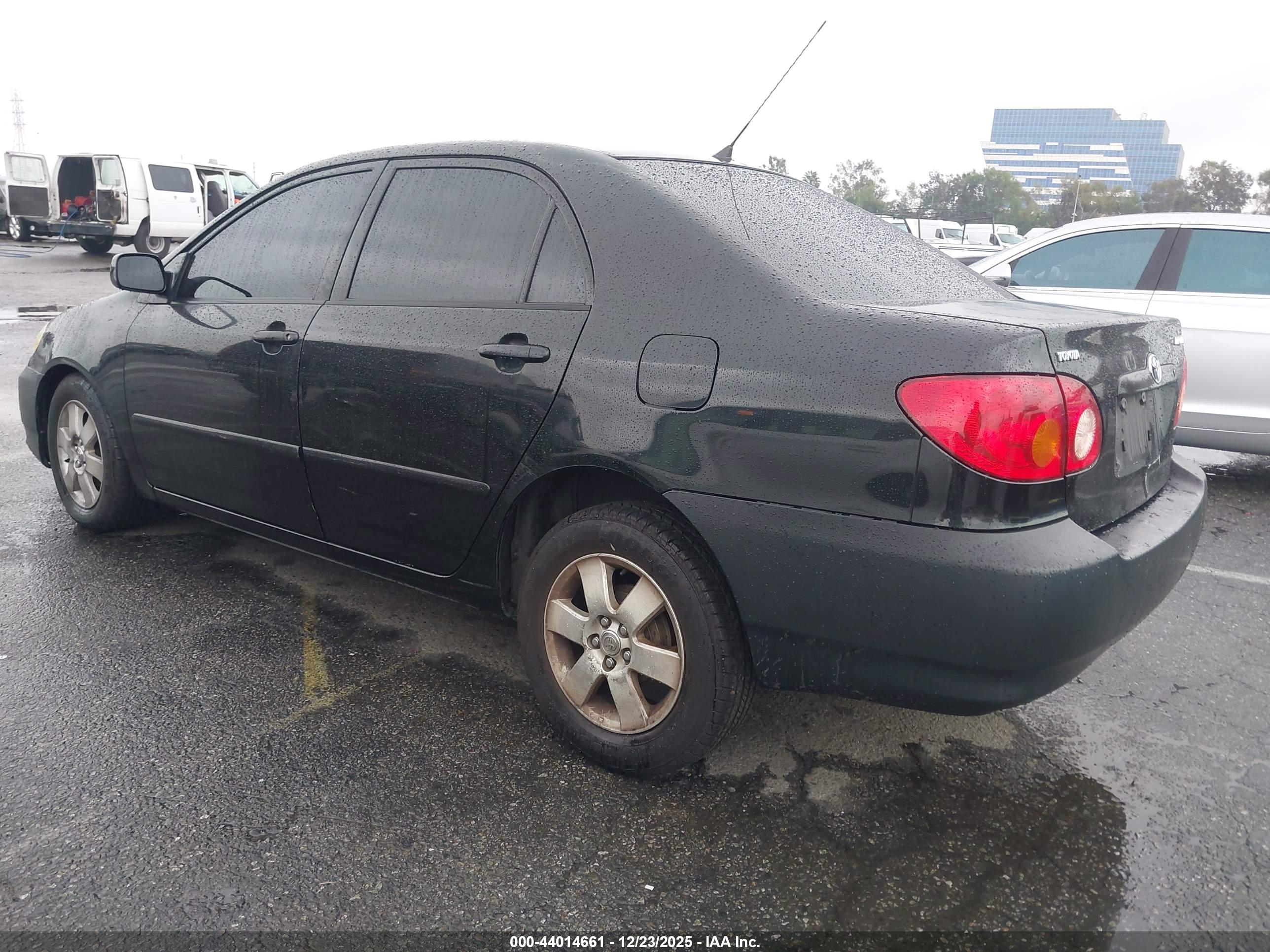TOYOTA COROLLA image 3