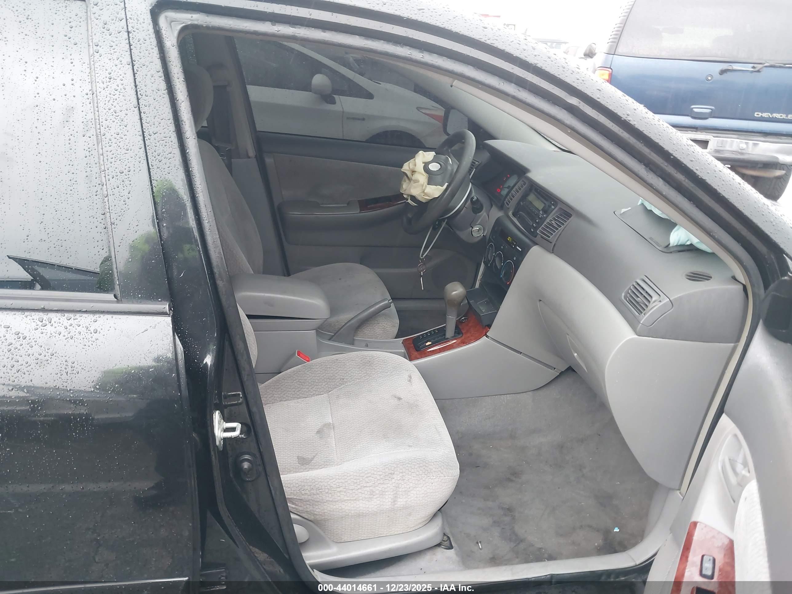 TOYOTA COROLLA image 5