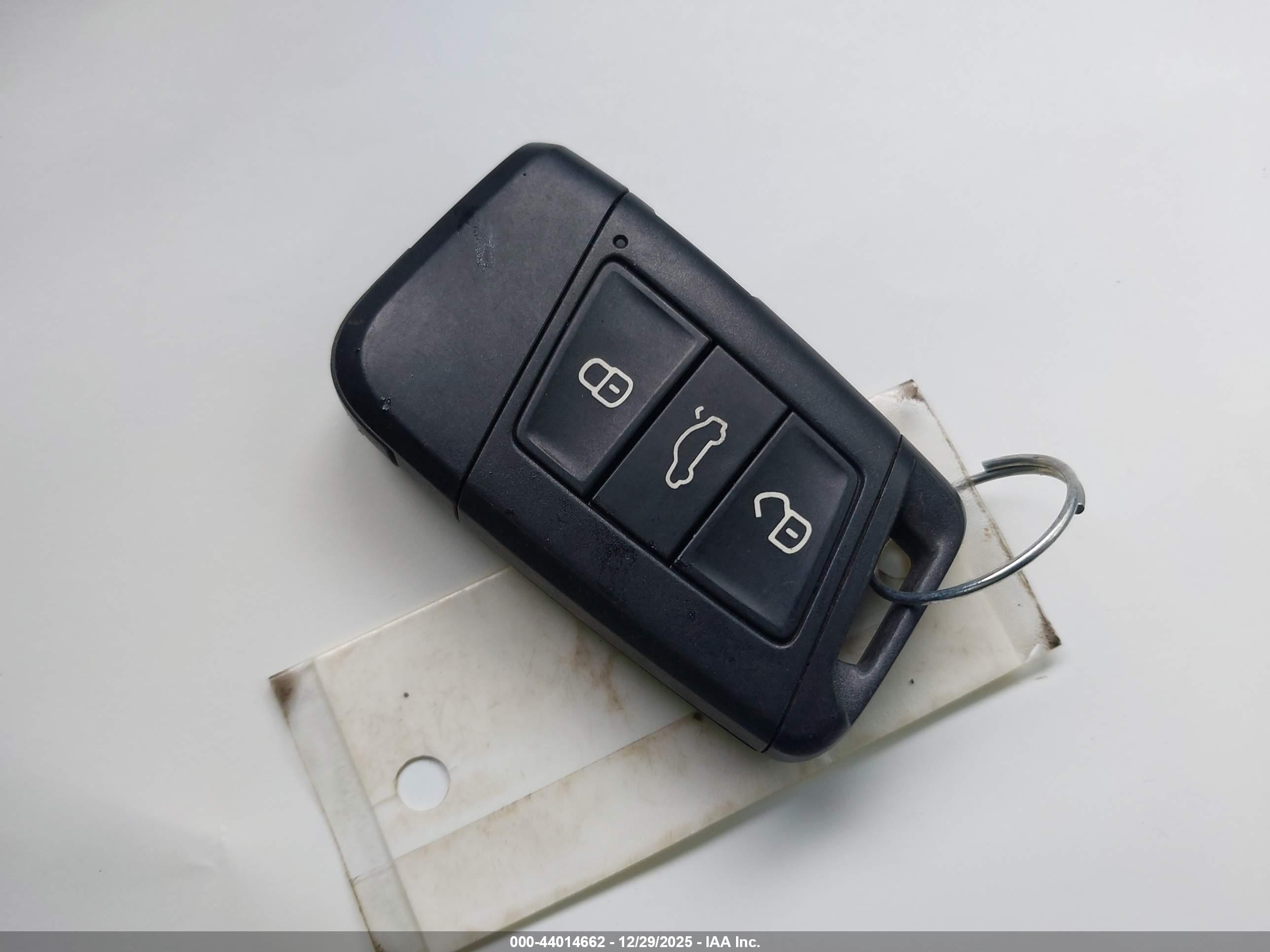 VOLKSWAGEN JETTA image 11