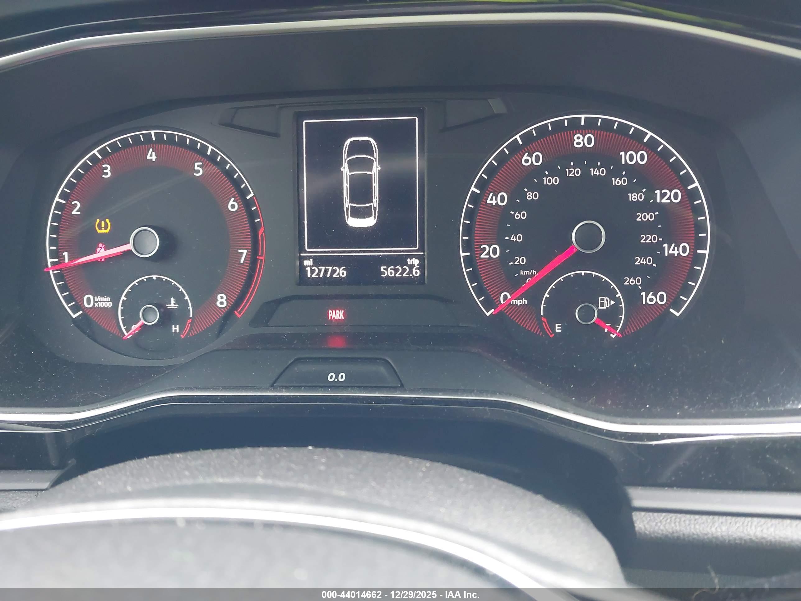 VOLKSWAGEN JETTA image 7
