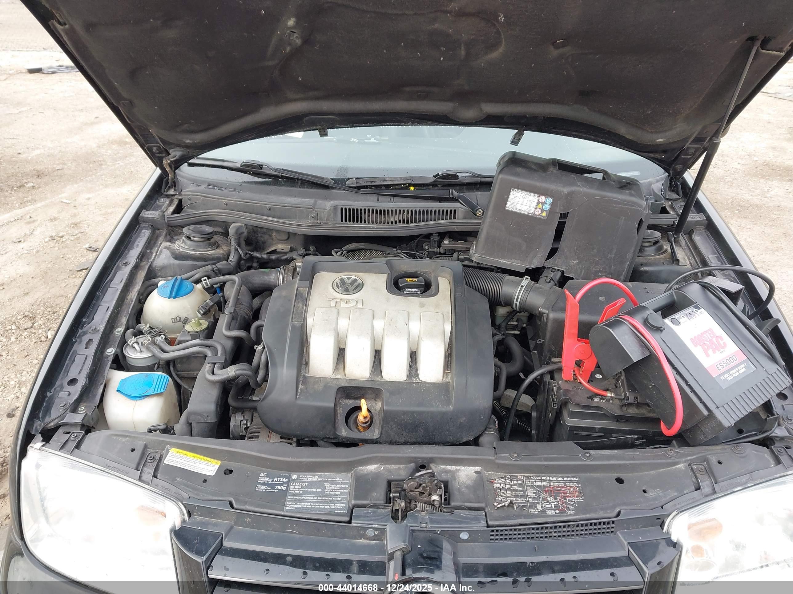 VOLKSWAGEN JETTA image 10
