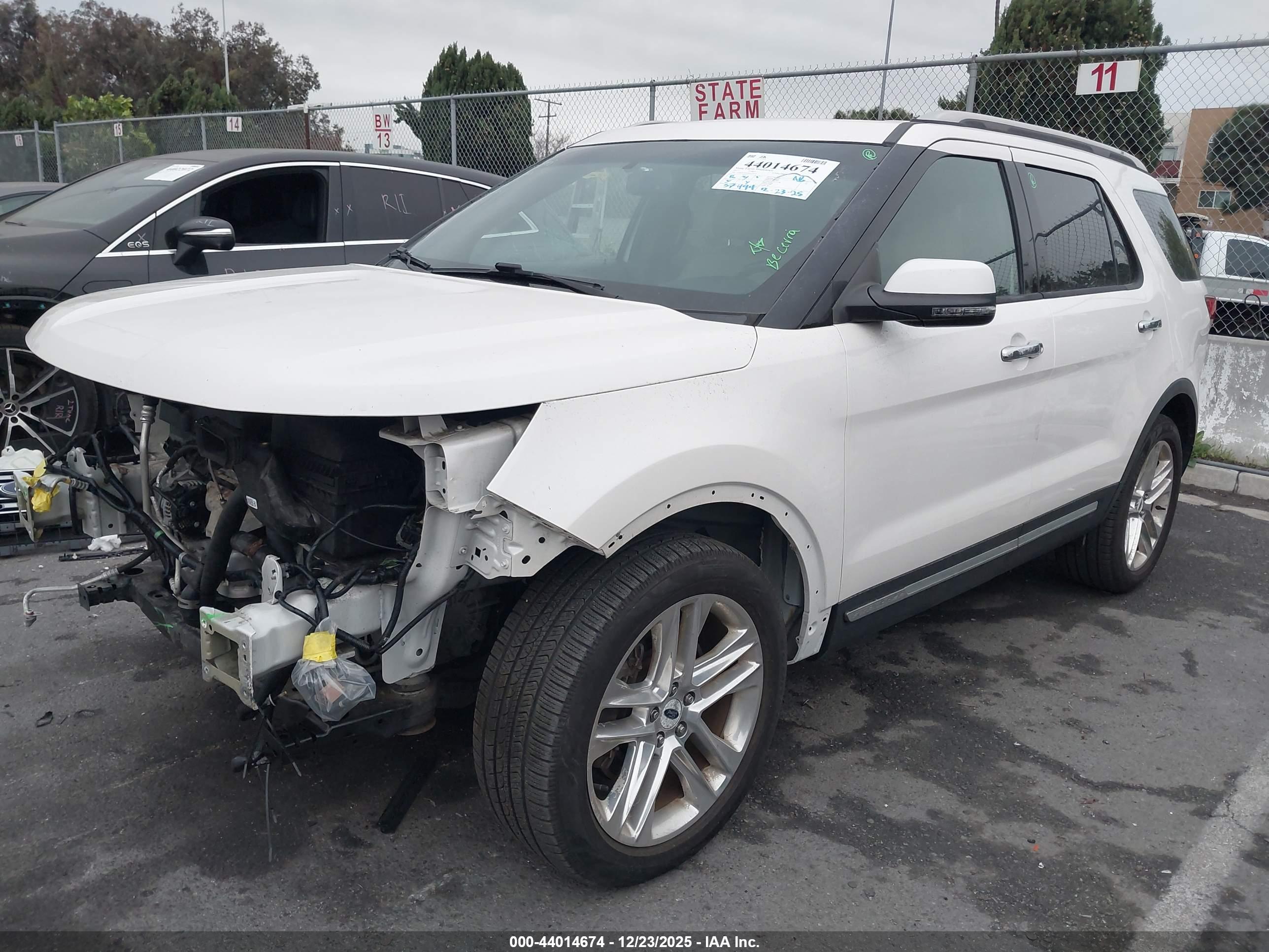 FORD EXPLORER image 2