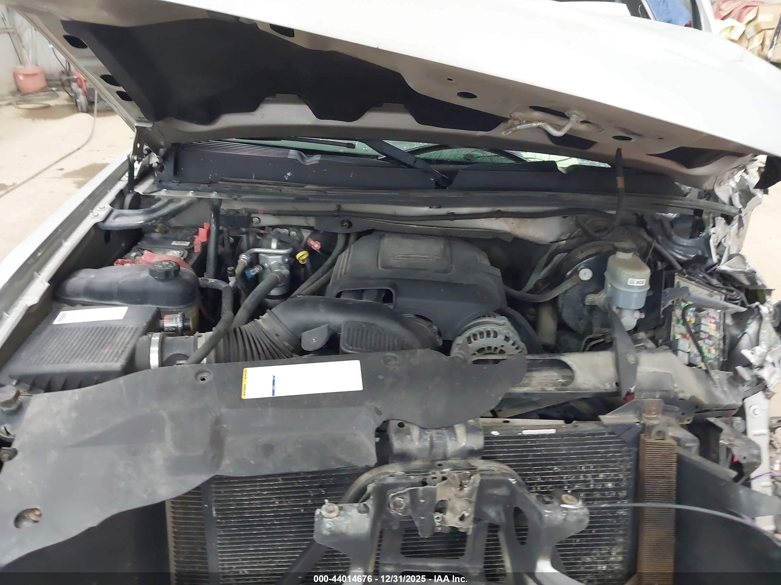 CHEVROLET SILVERADO image 10