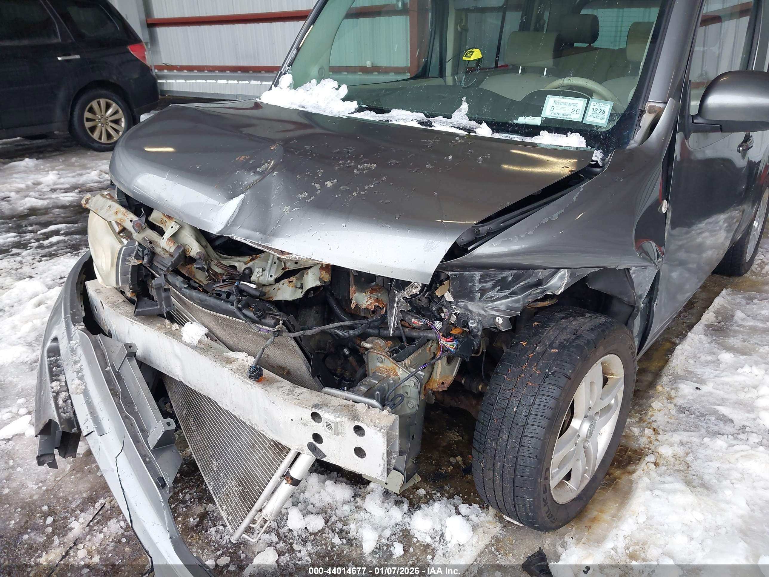 NISSAN CUBE image 6