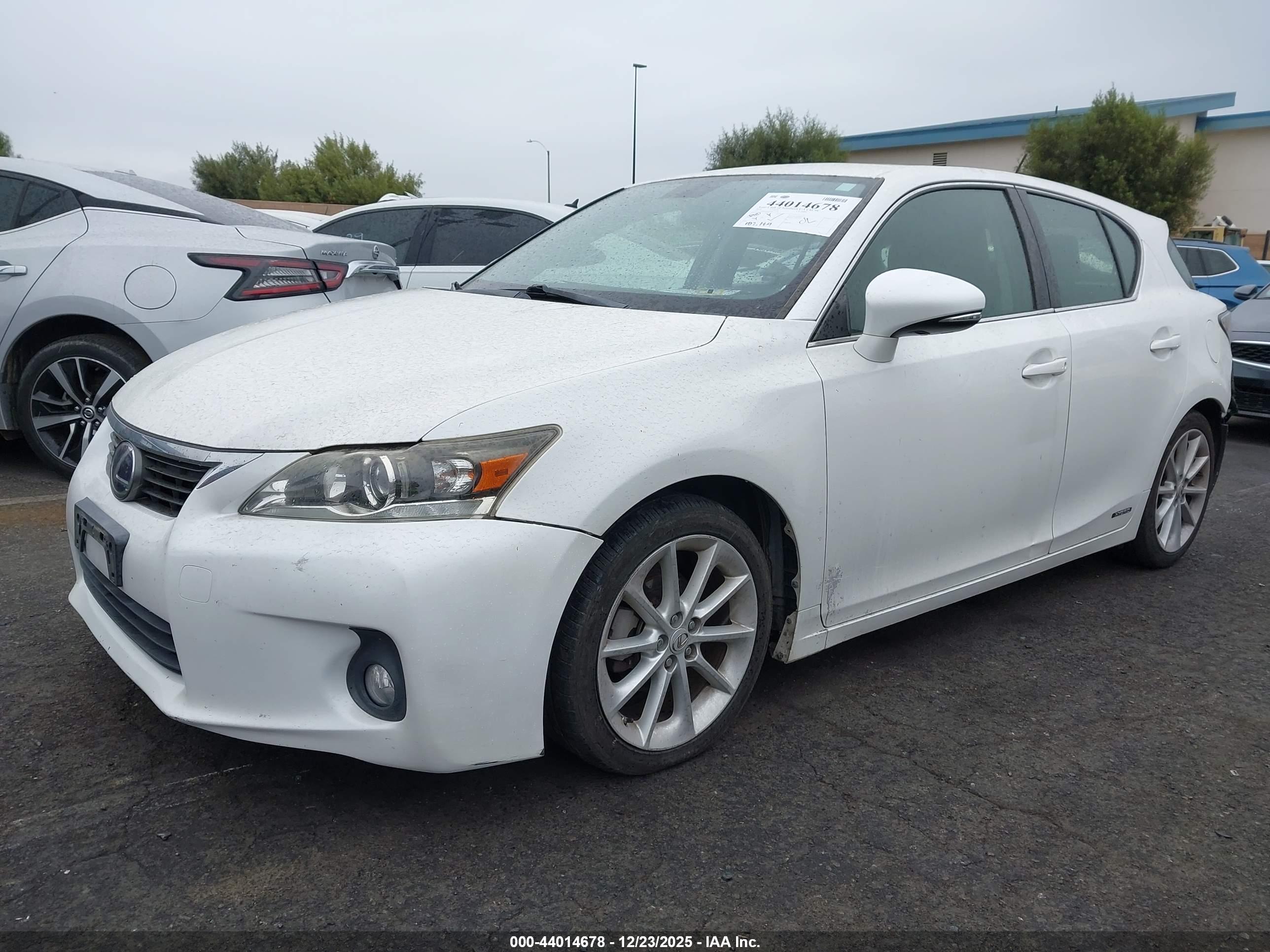 LEXUS CT image 2