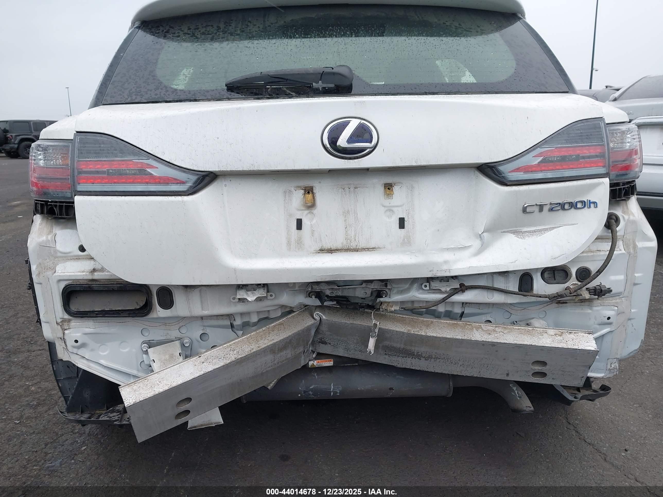 LEXUS CT image 6