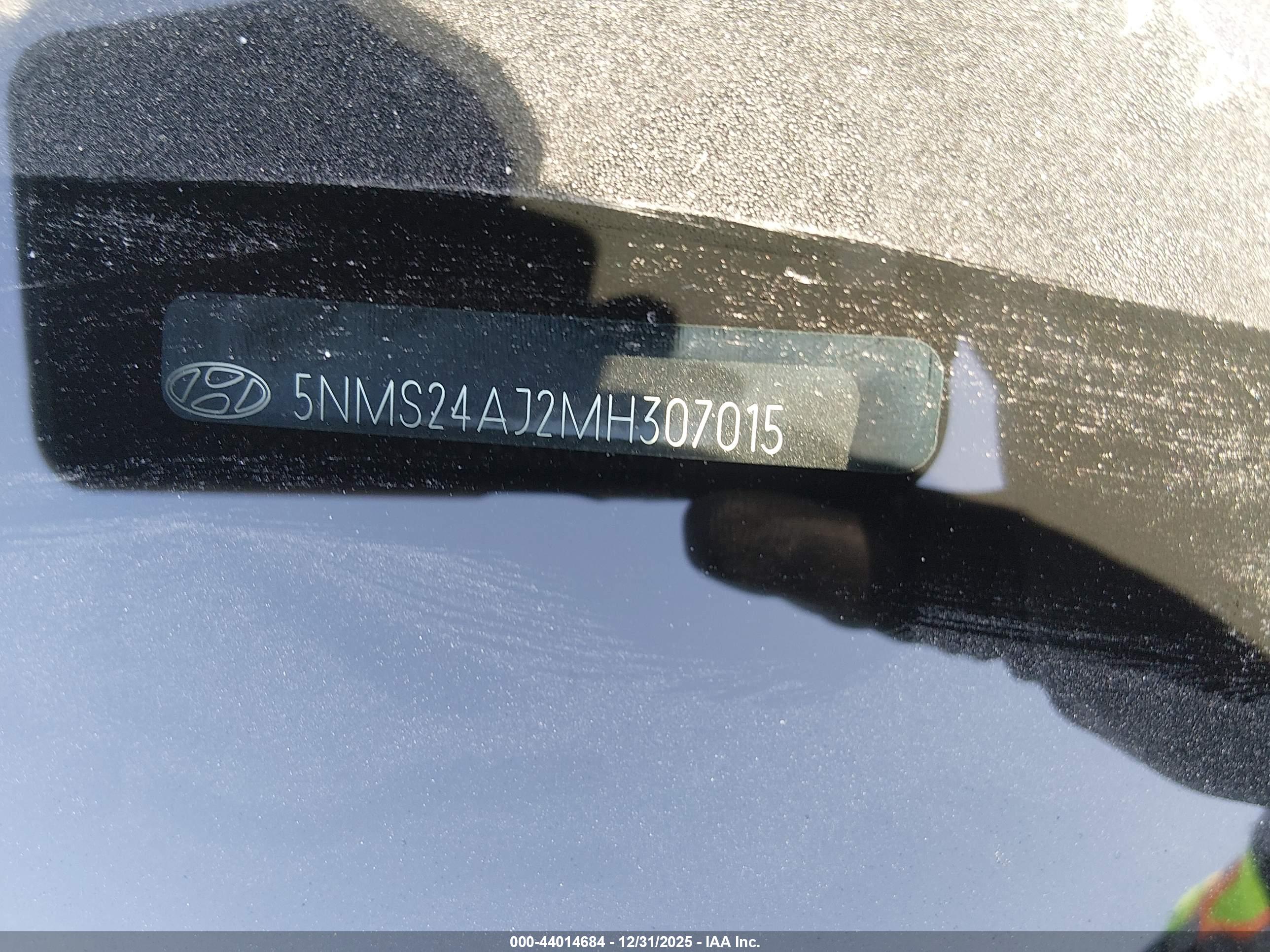 HYUNDAI SANTA image 9
