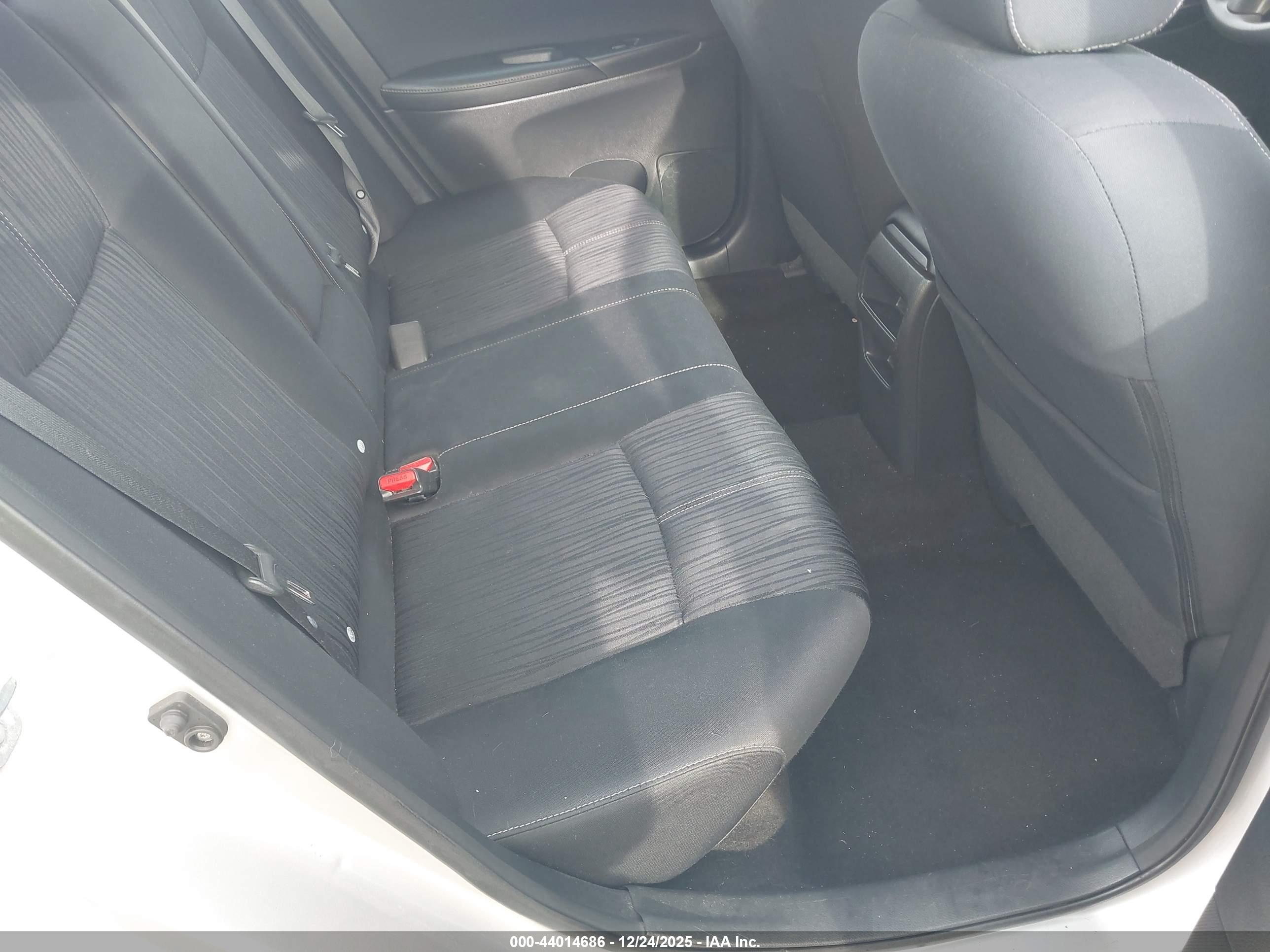 NISSAN SENTRA image 8