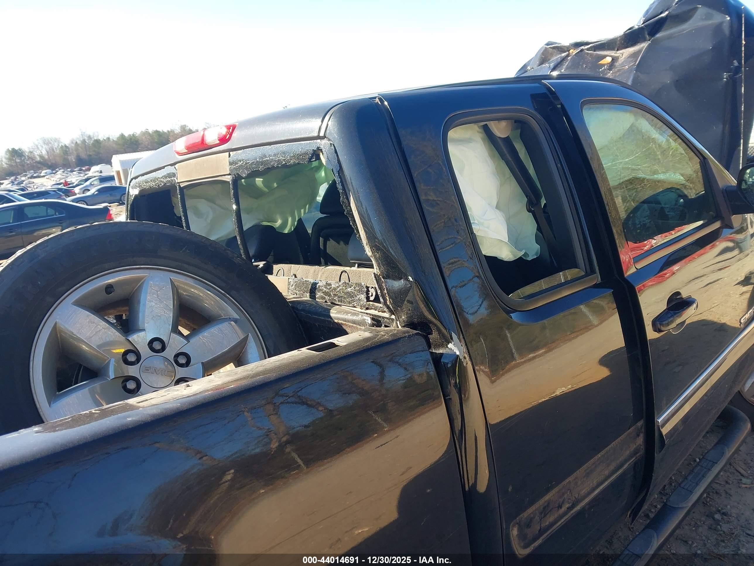 GMC SIERRA image 6