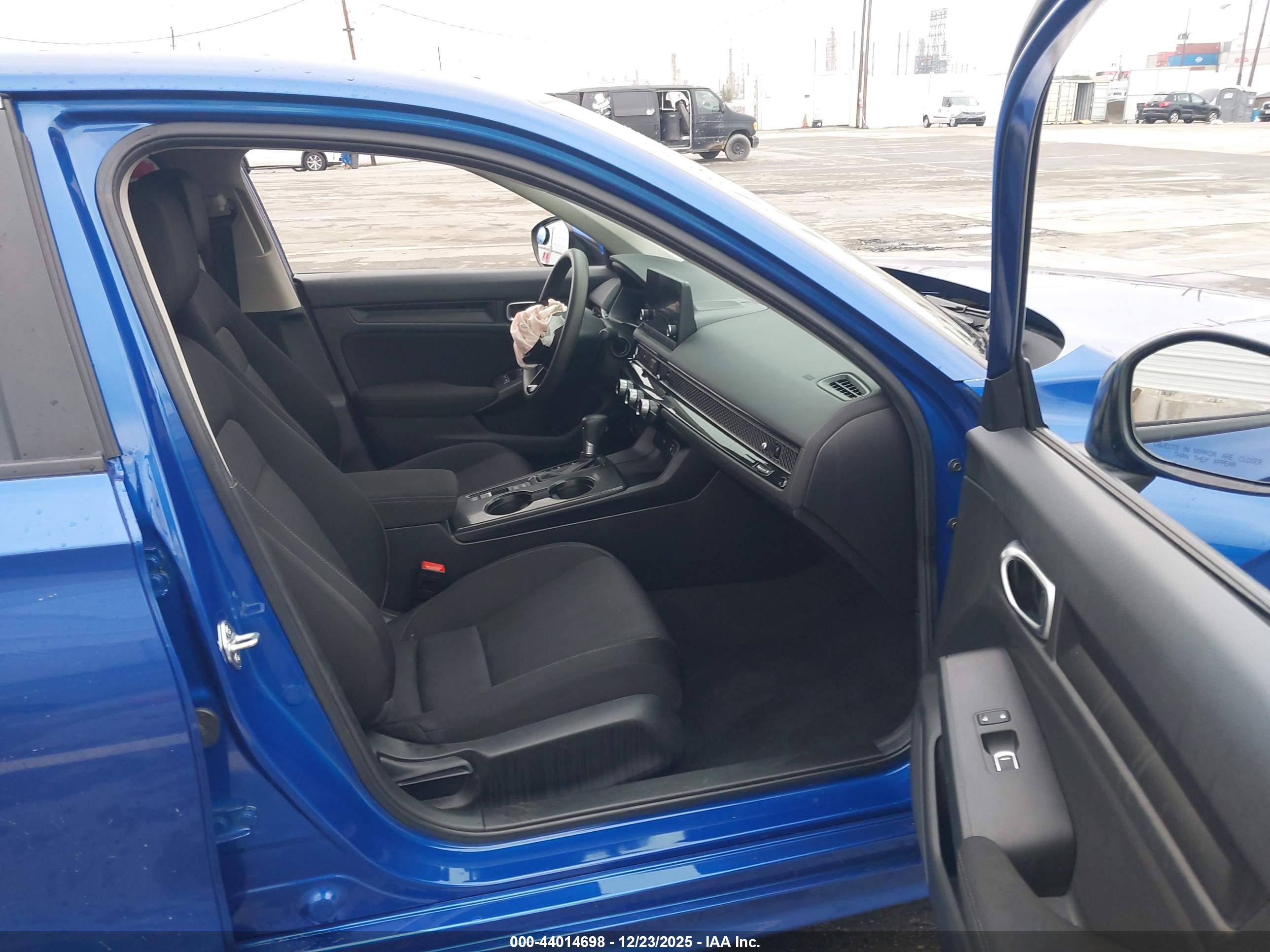 HONDA CIVIC image 5