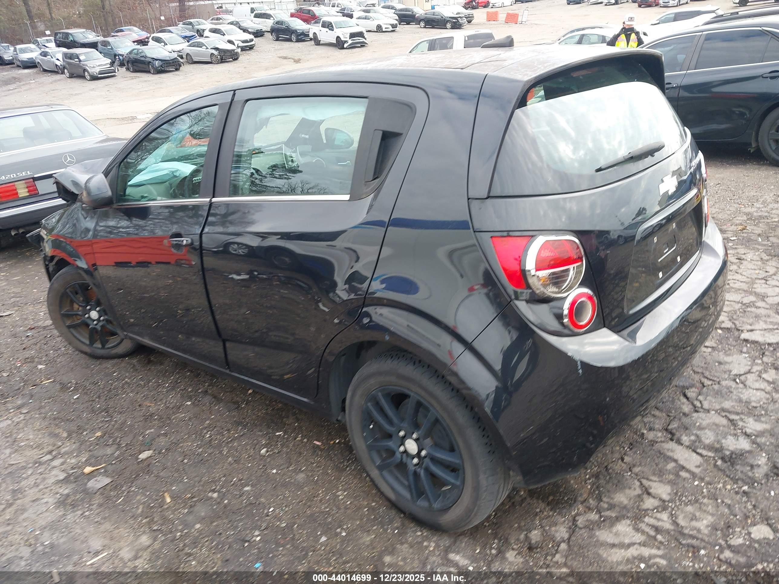 CHEVROLET SONIC image 3