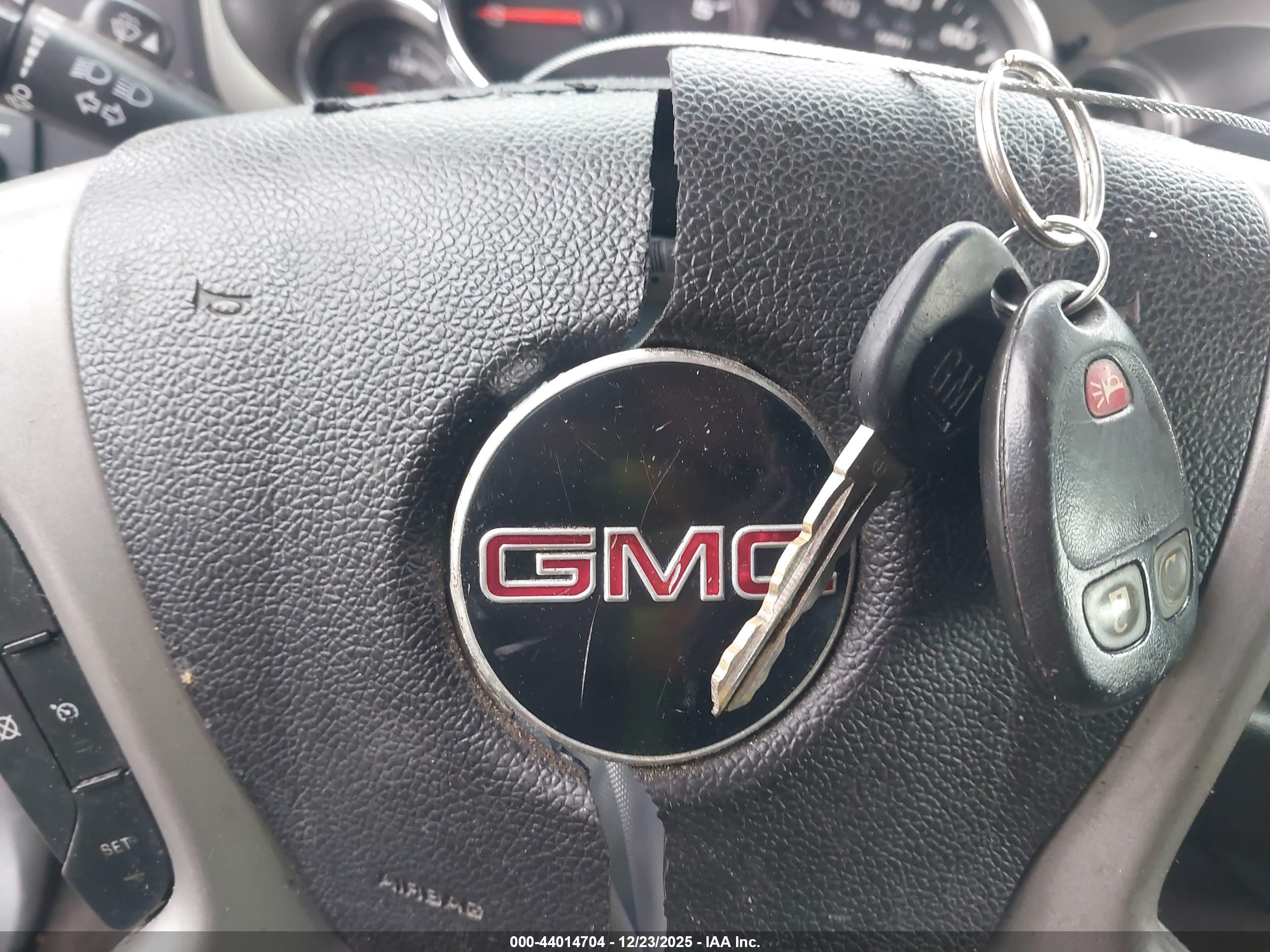 GMC SIERRA image 11