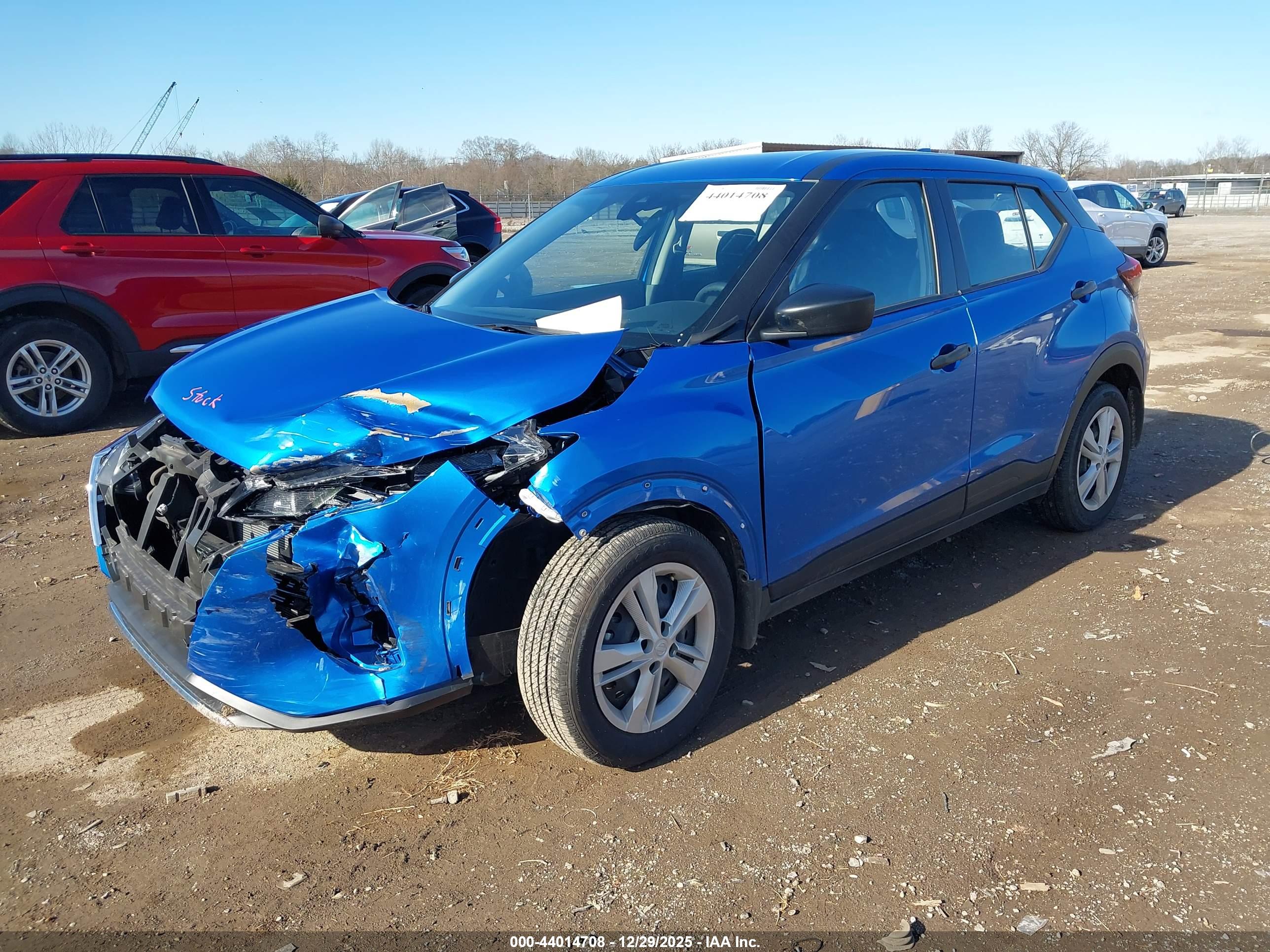 NISSAN KICKS image 2