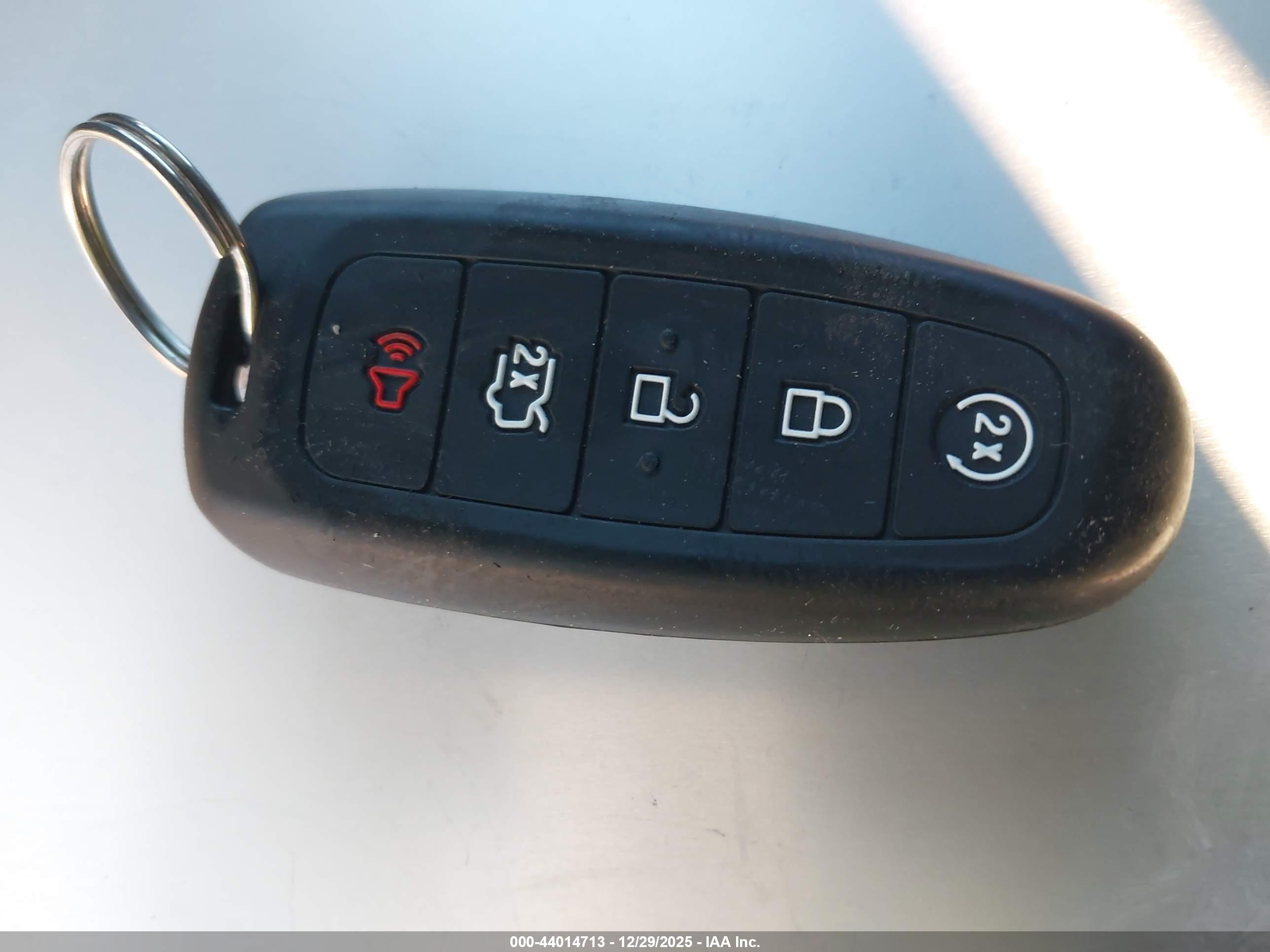 FORD EDGE image 11