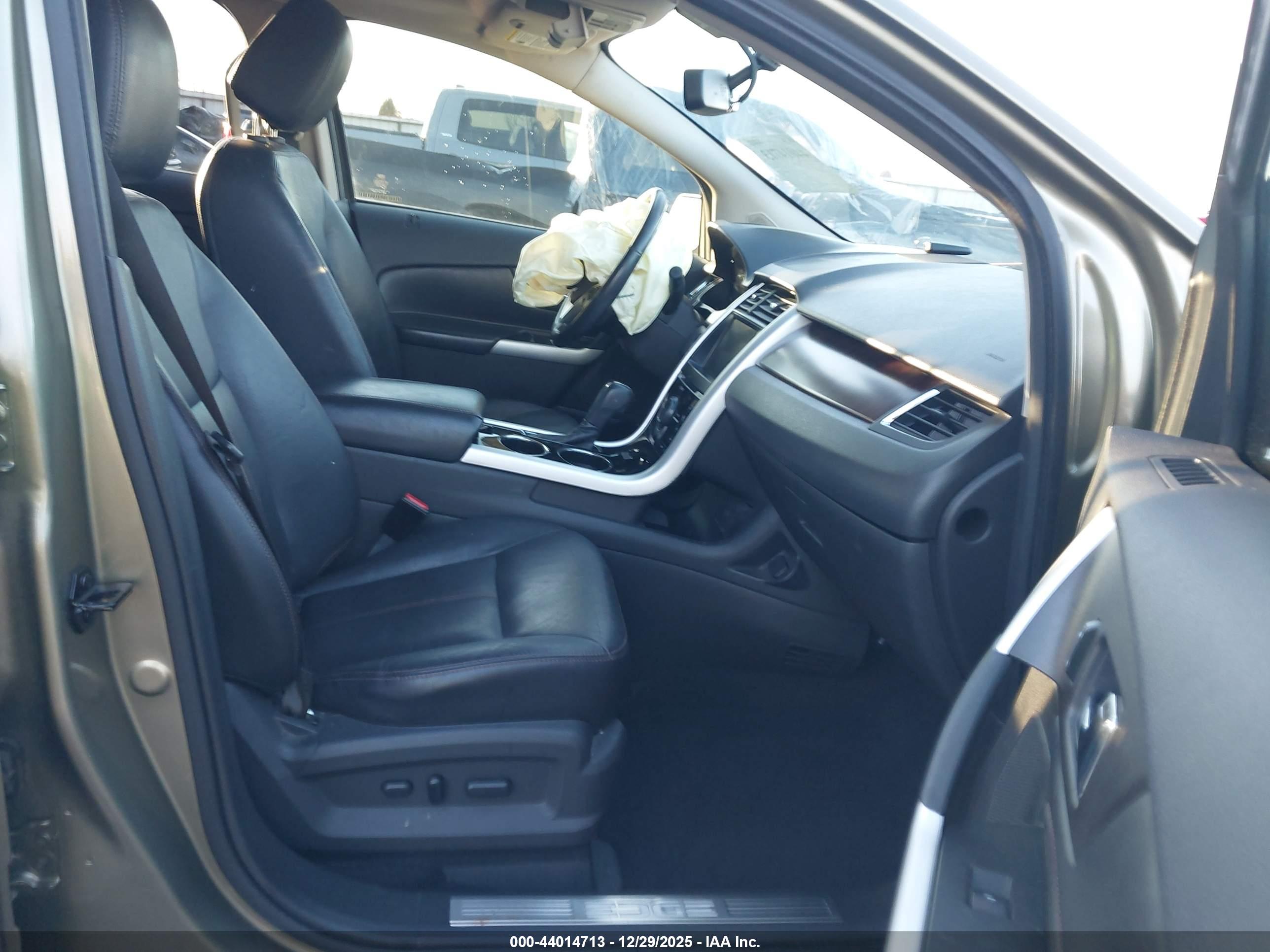 FORD EDGE image 5