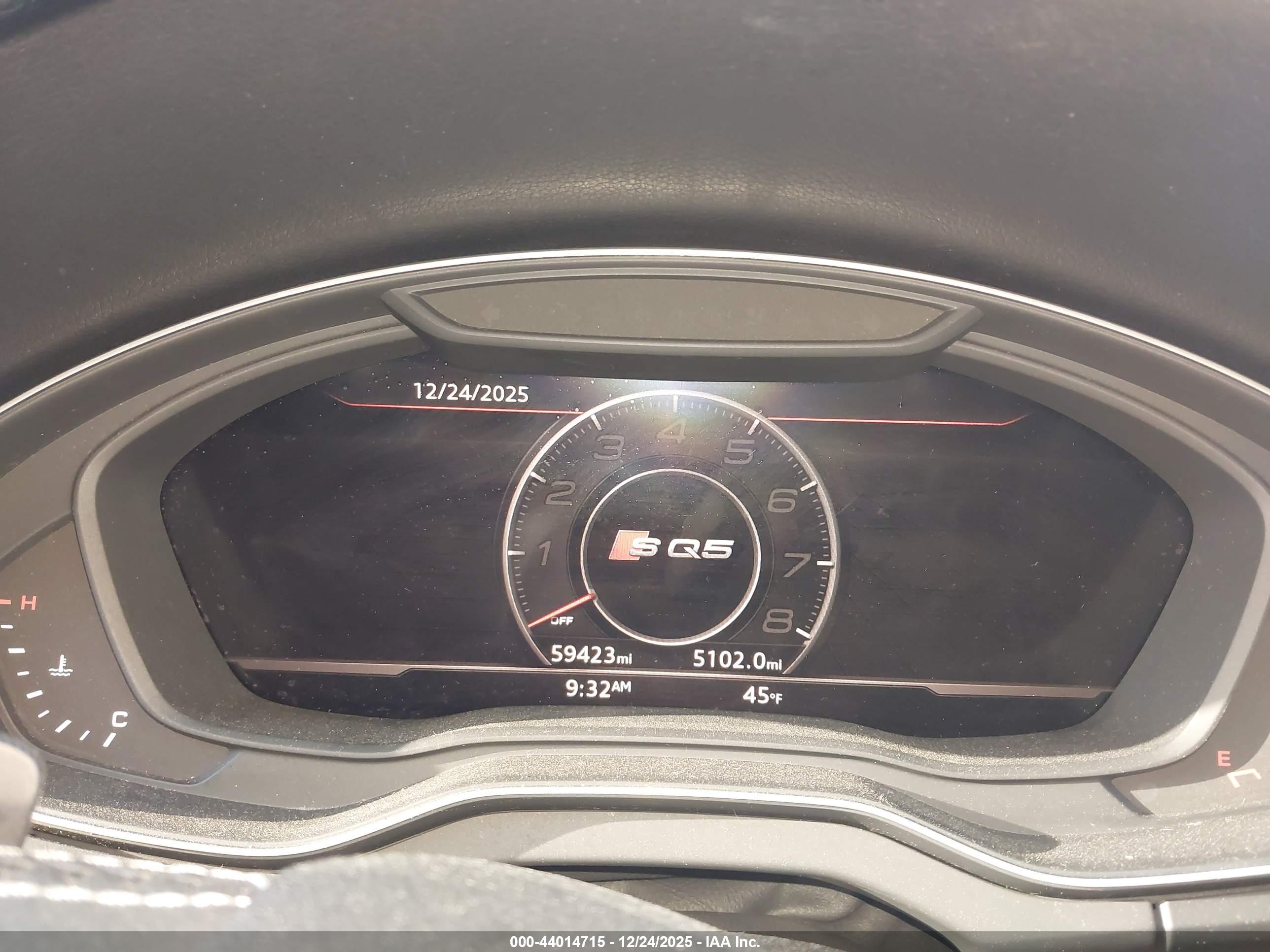 AUDI SQ5 image 7