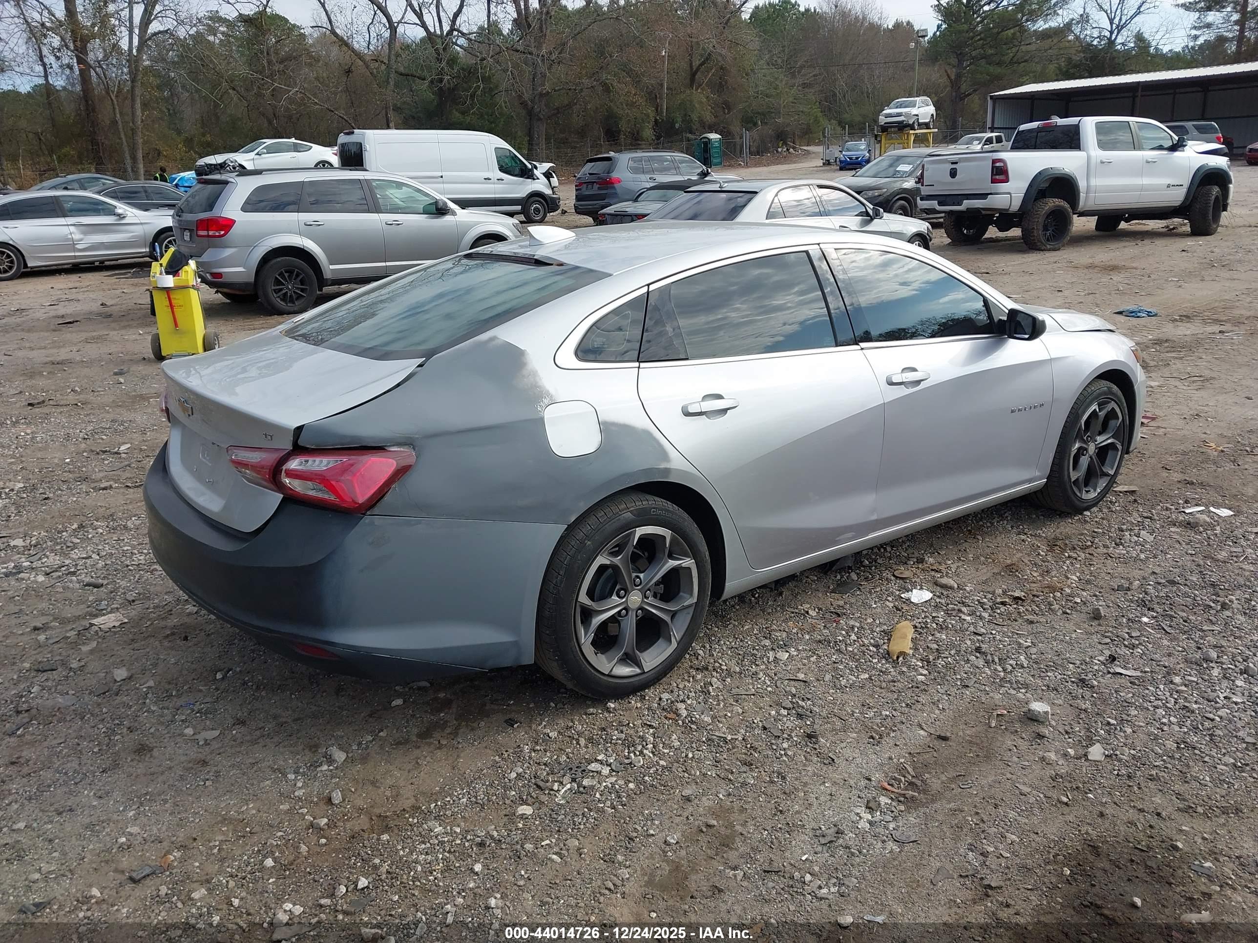 CHEVROLET MALIBU image 4