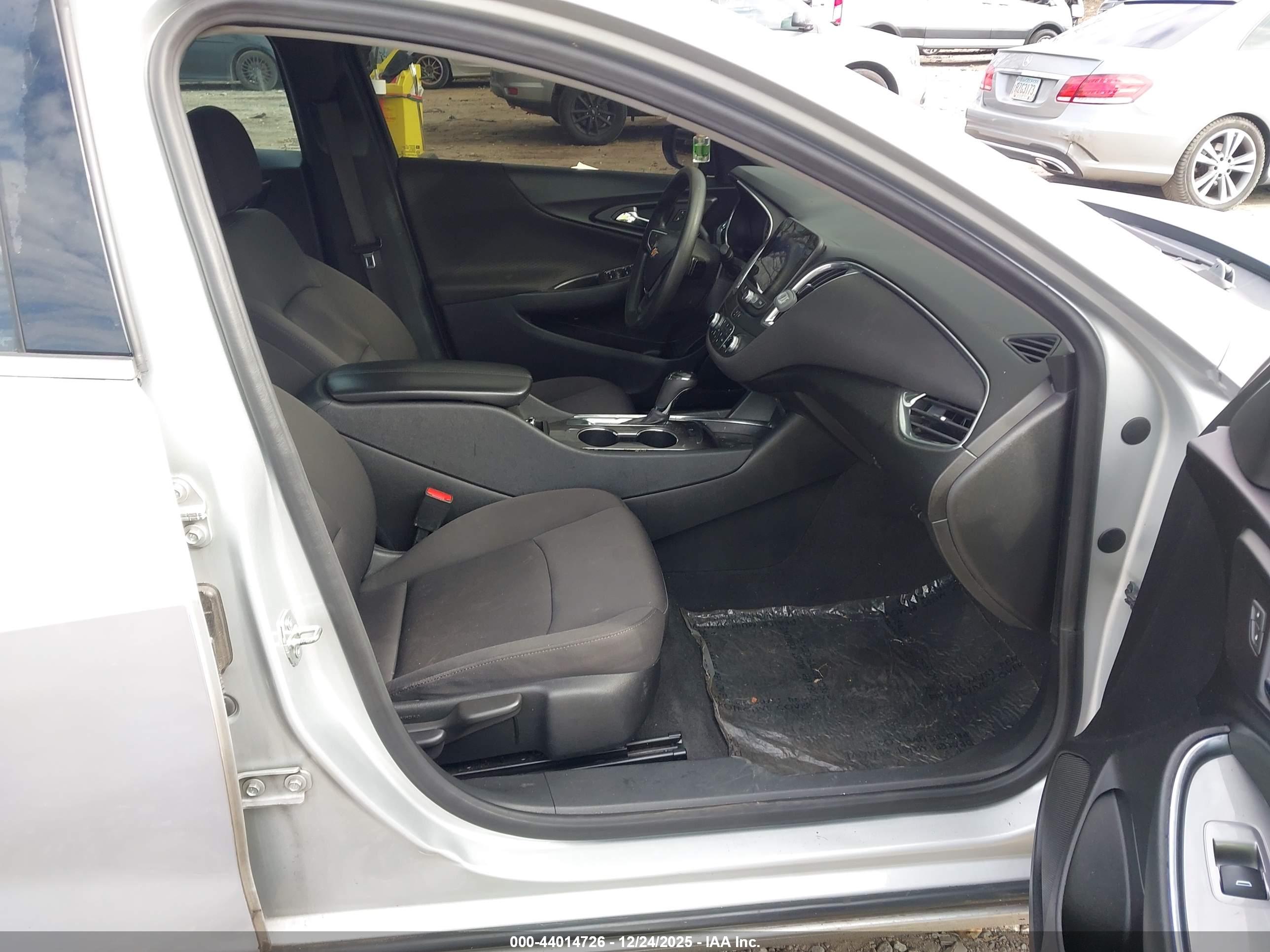 CHEVROLET MALIBU image 5