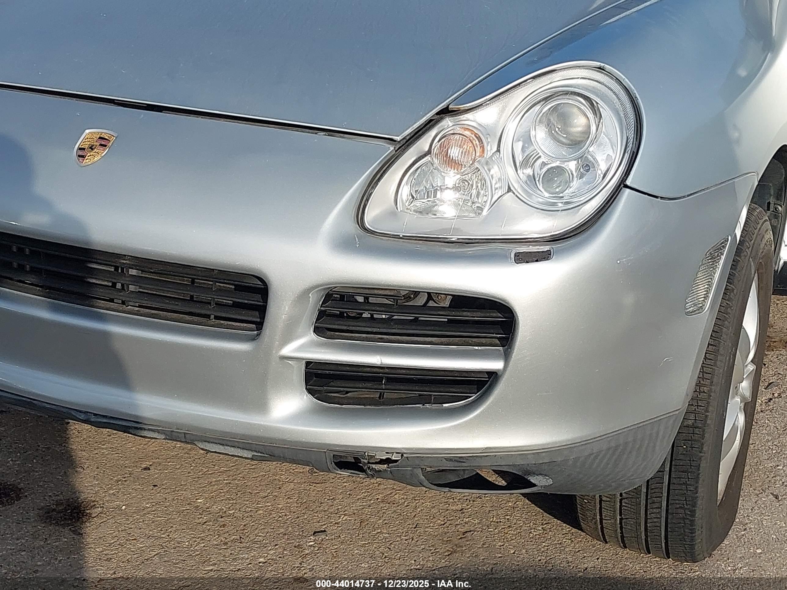 PORSCHE CAYENNE image 6