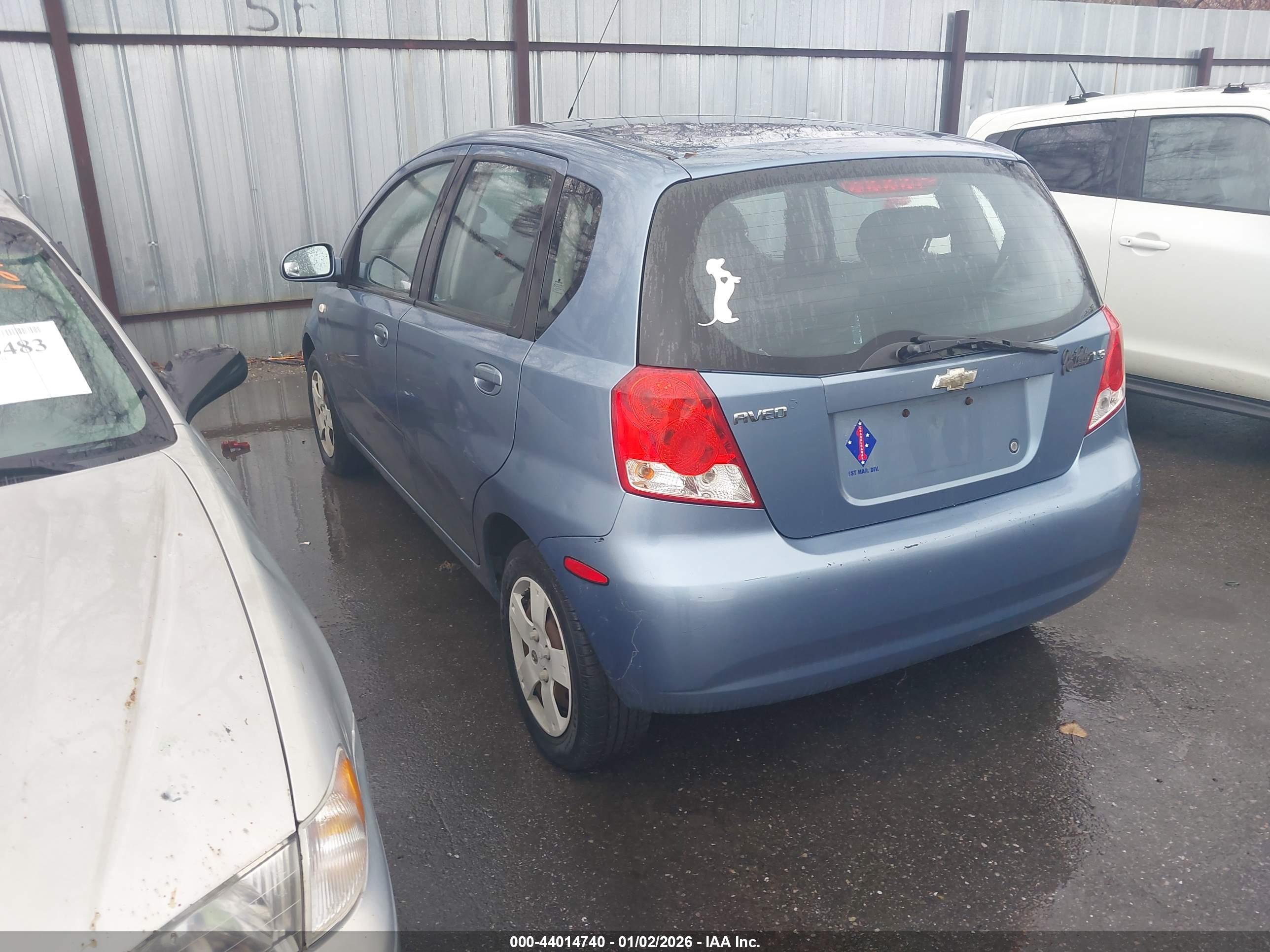 CHEVROLET AVEO image 3