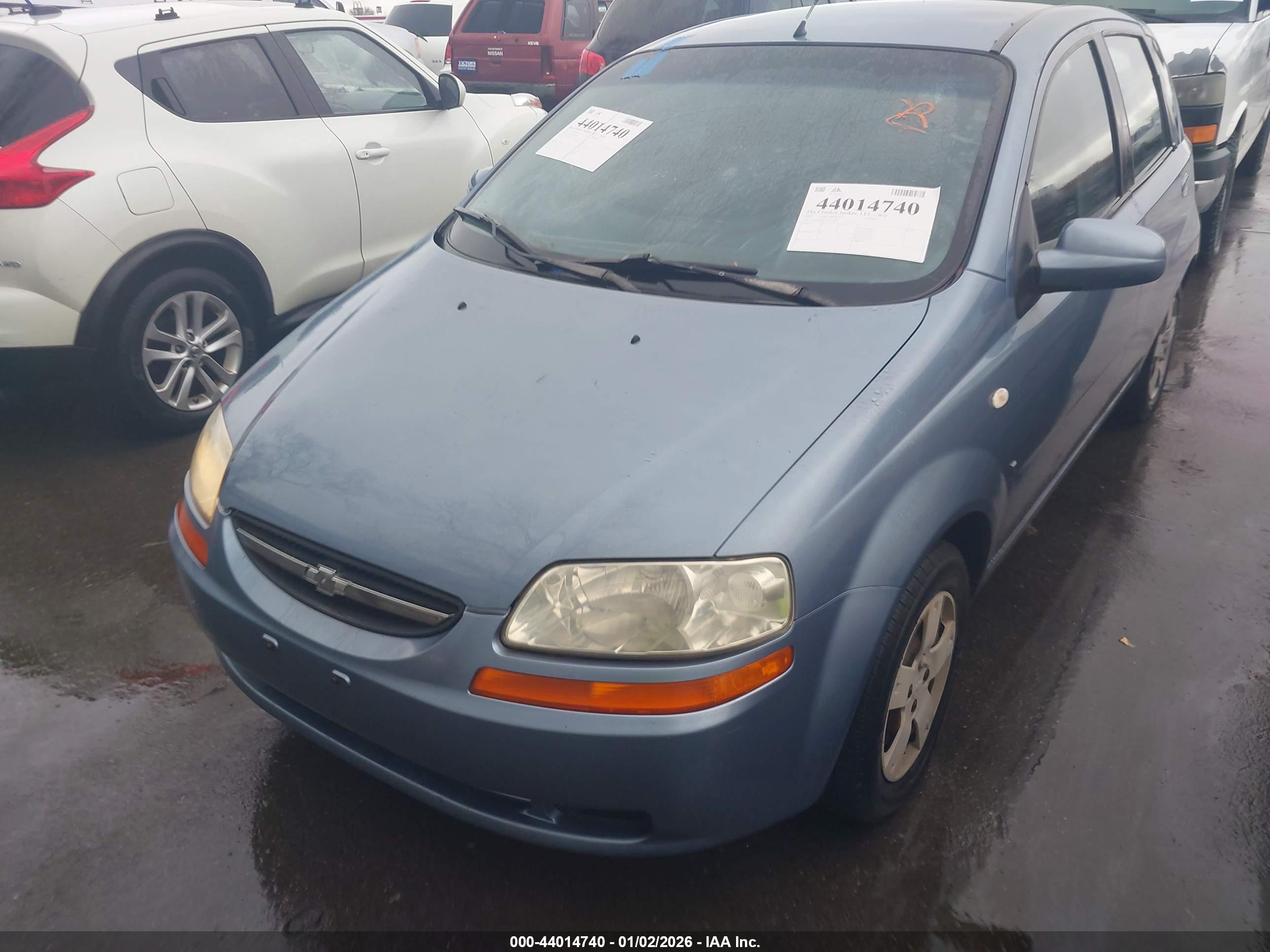 CHEVROLET AVEO image 6