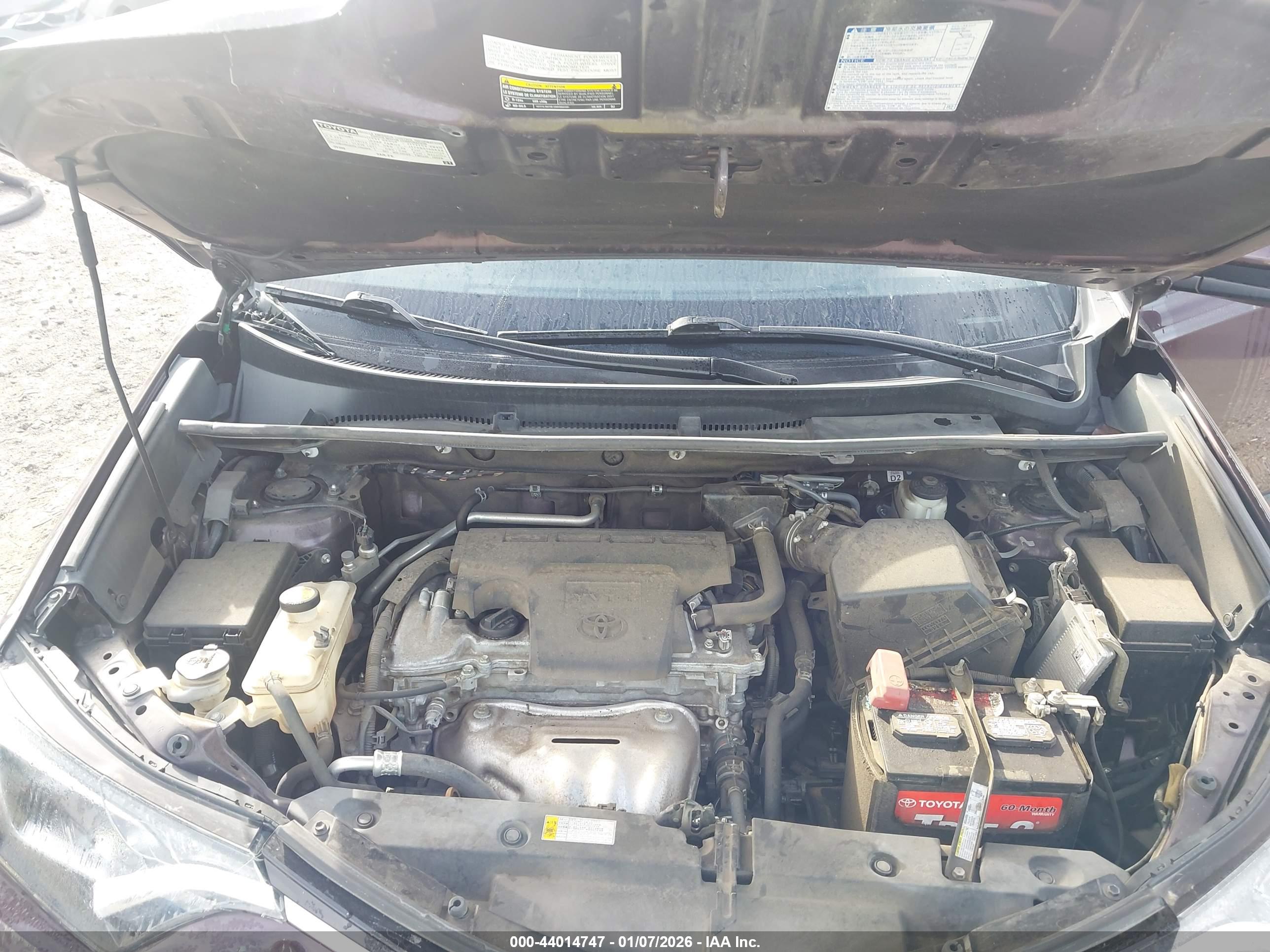 TOYOTA RAV4 image 10