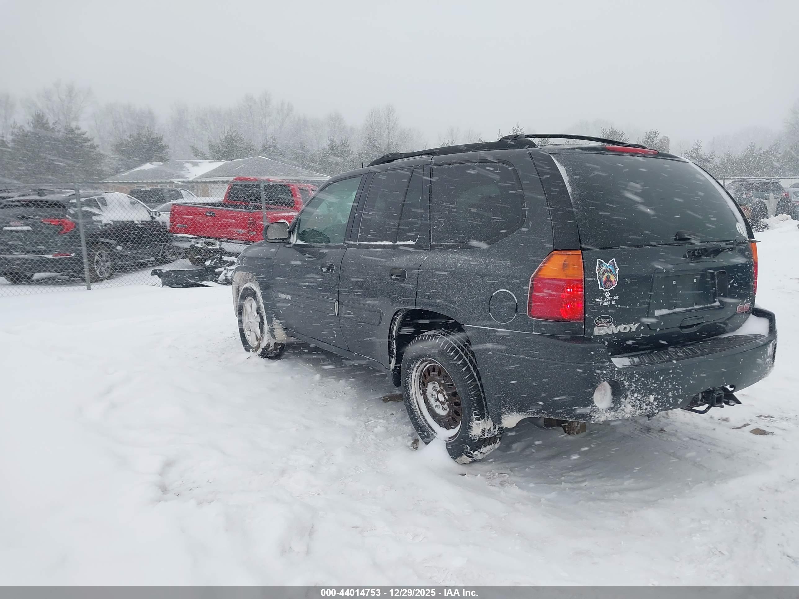GMC ENVOY image 3