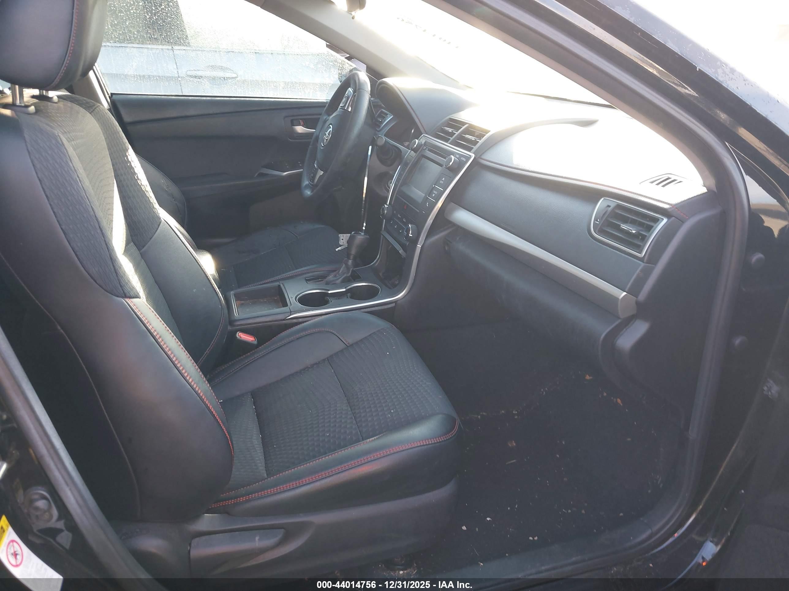 TOYOTA CAMRY image 5